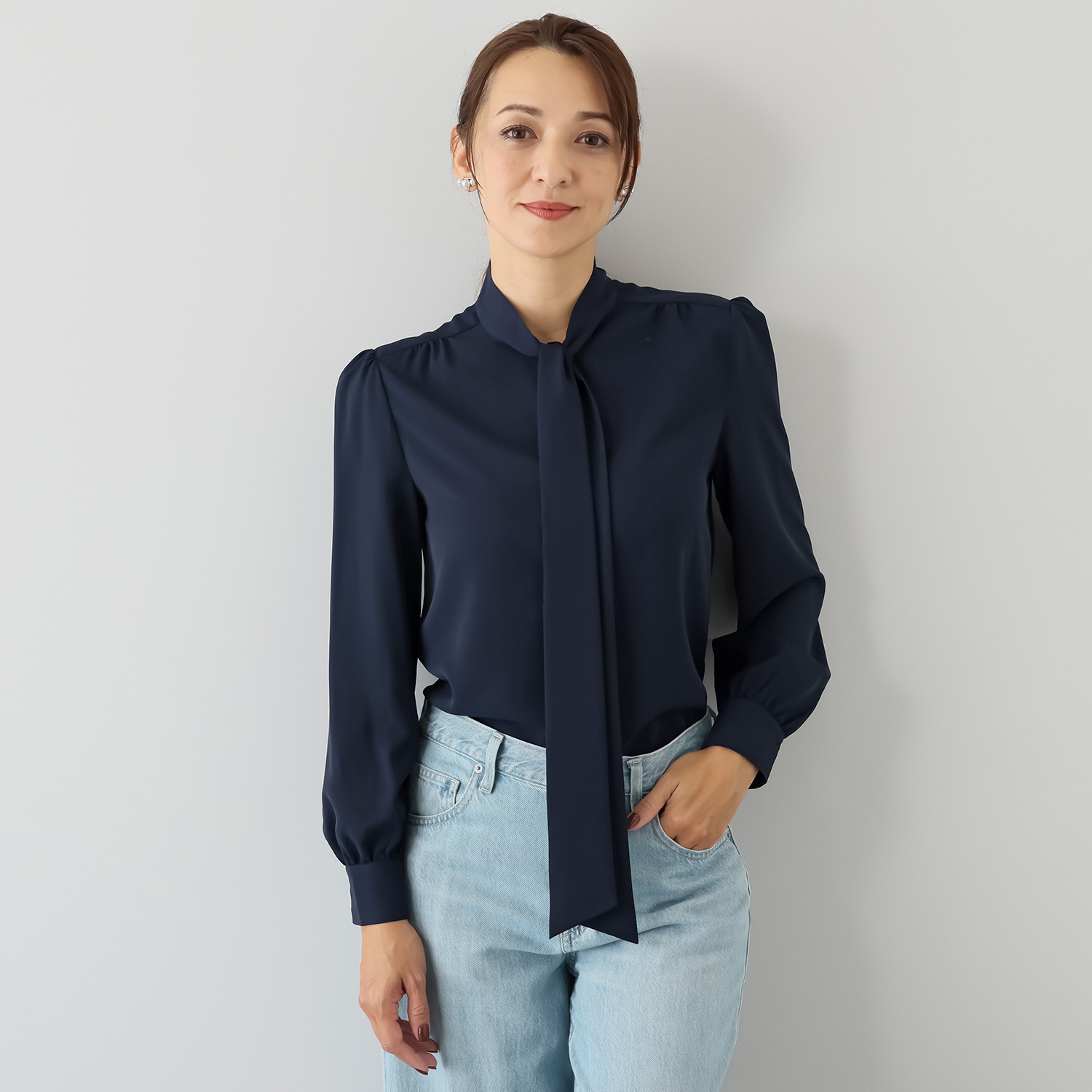 ゴドー 毎日着られる特別感 ボウタイブラウス