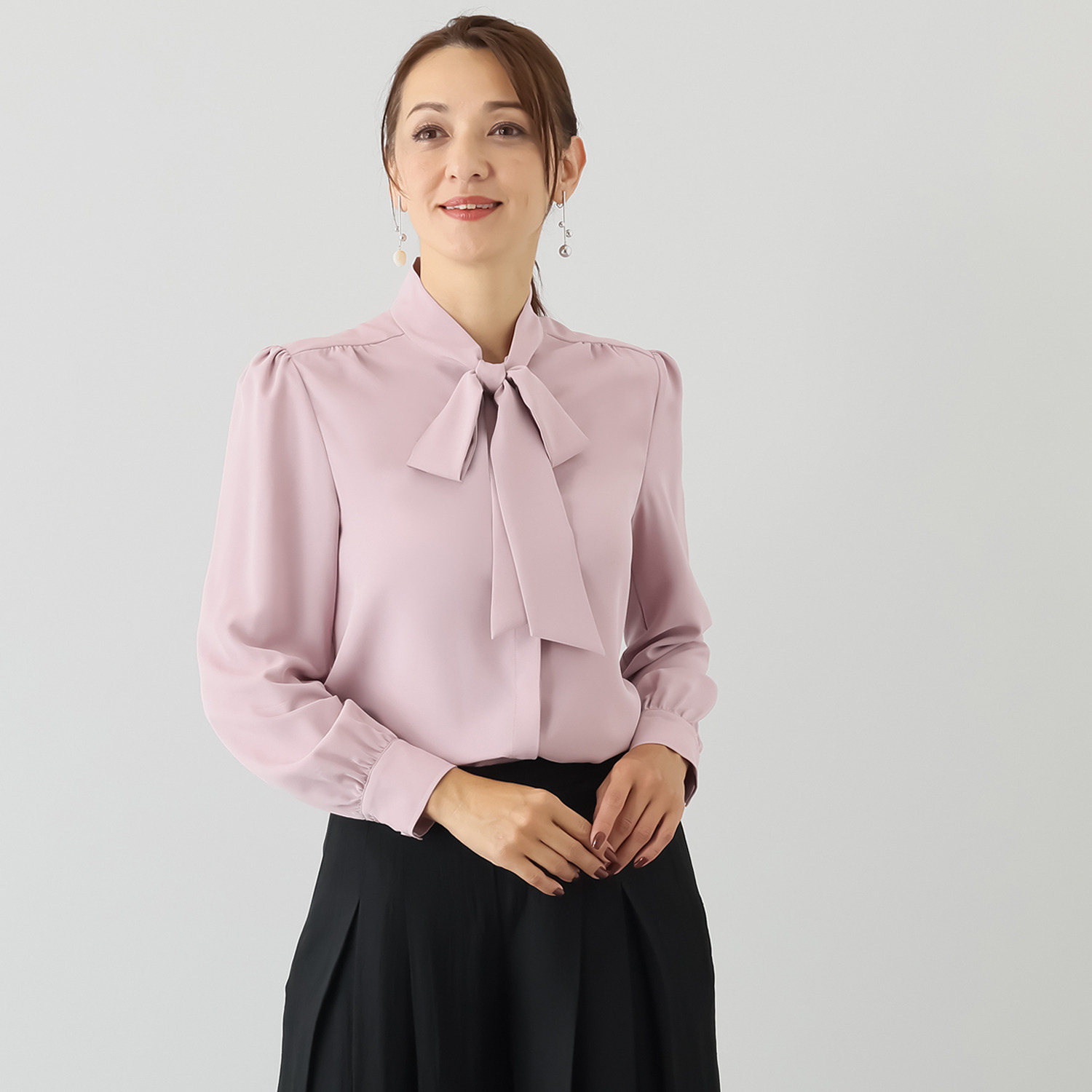 ゴドー 毎日着られる特別感 ボウタイブラウス