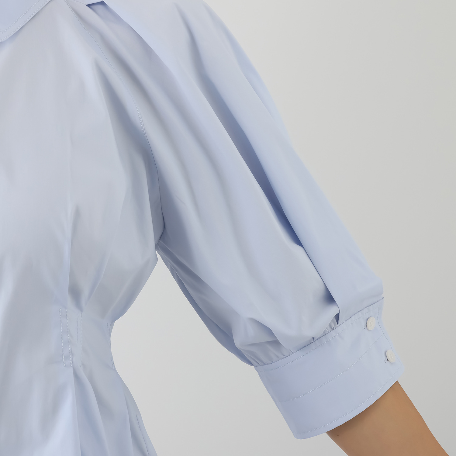 ゴドー こだわりの パターンで魅せる 立体シルエットブラウス