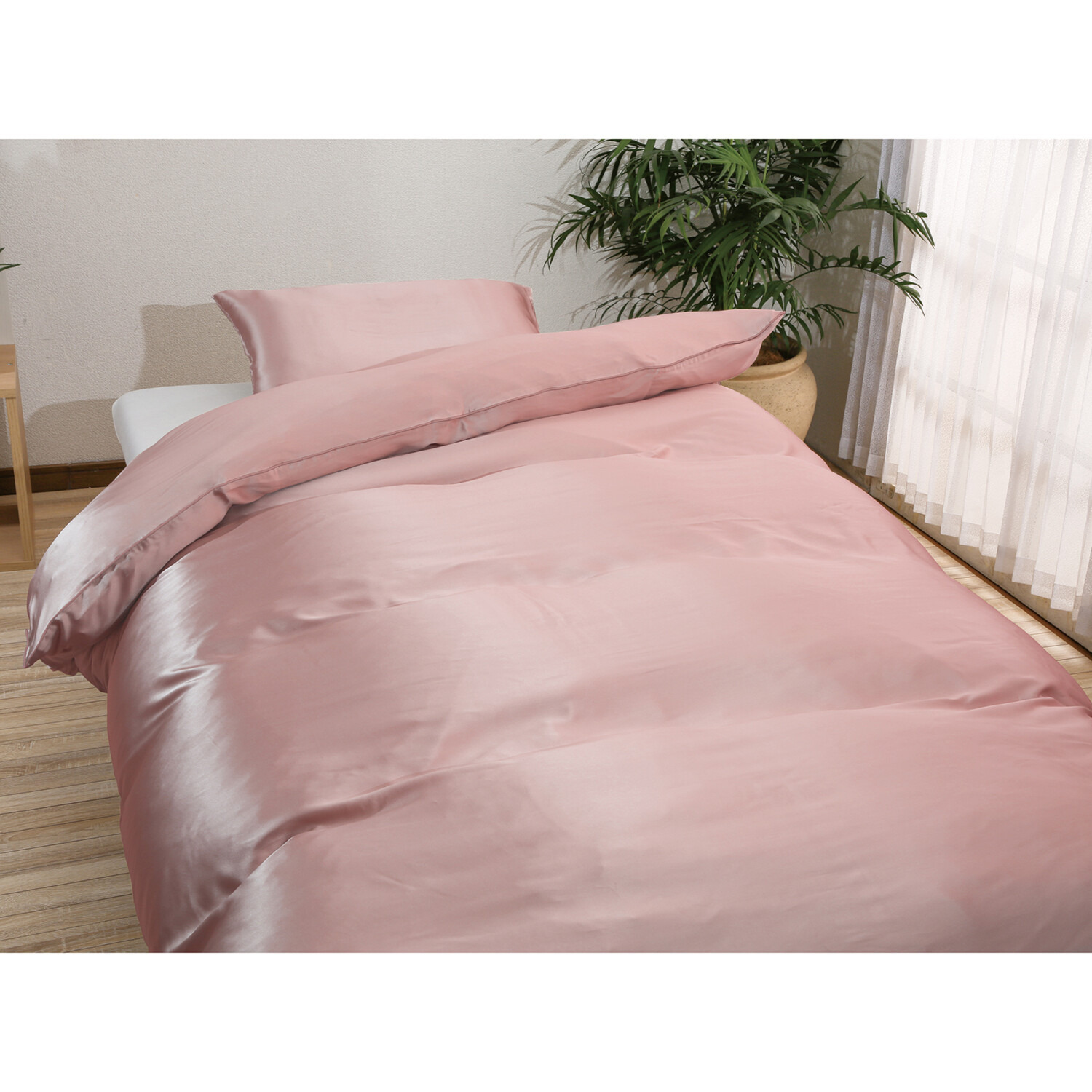 シルクのトップレベル！ 格付け６Ａ評価の生糸使用 マルベリーシルク１００％ 掛けふとんカバー ＜シングル＞