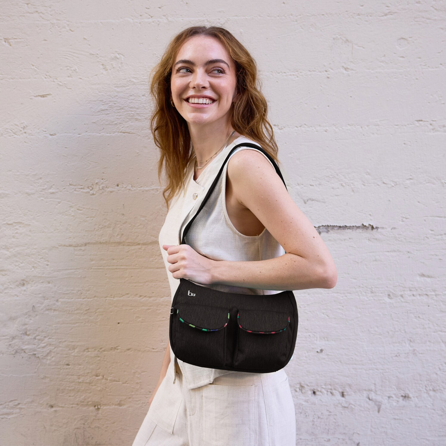 ビサイユ ショップチャンネル デビュー１０周年記念 トロピカルフルーツ ワンマイル はっ水ポシェット ＜イチゴチャーム付＞