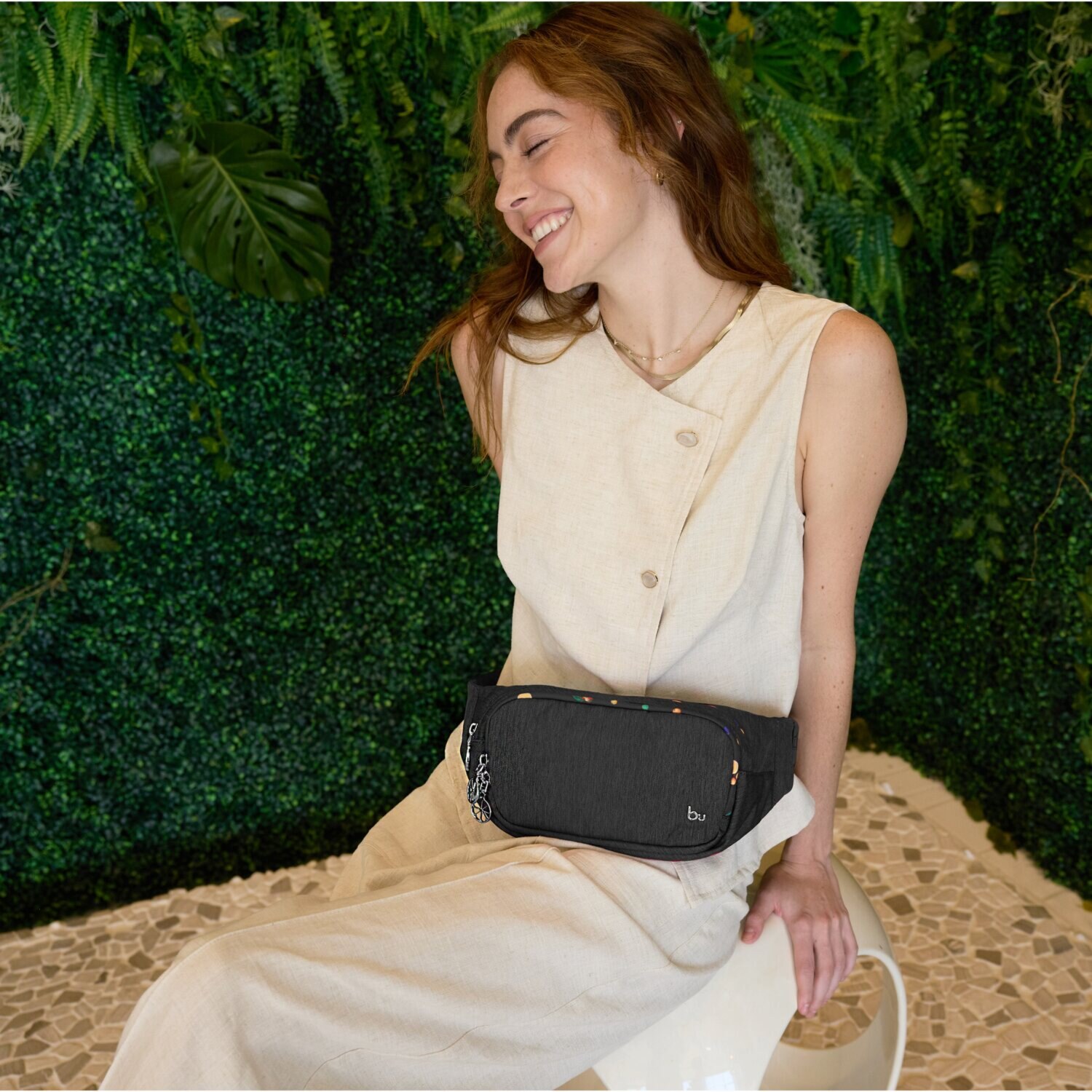 ビサイユ ショップチャンネル デビュー１０周年記念 トロピカルフルーツ はっ水ウエストバッグ ＜イチゴチャーム付＞