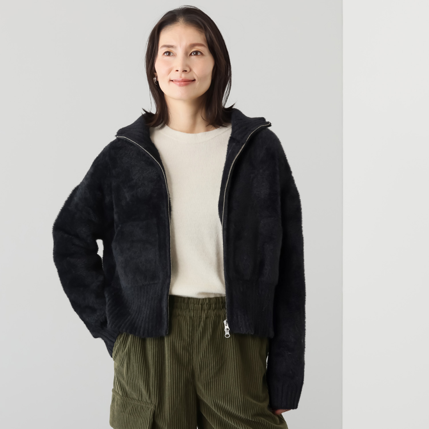 シャビージェンティール シャギー素材 クロップト丈 上下スライダーファスナー ハイネックブルゾン