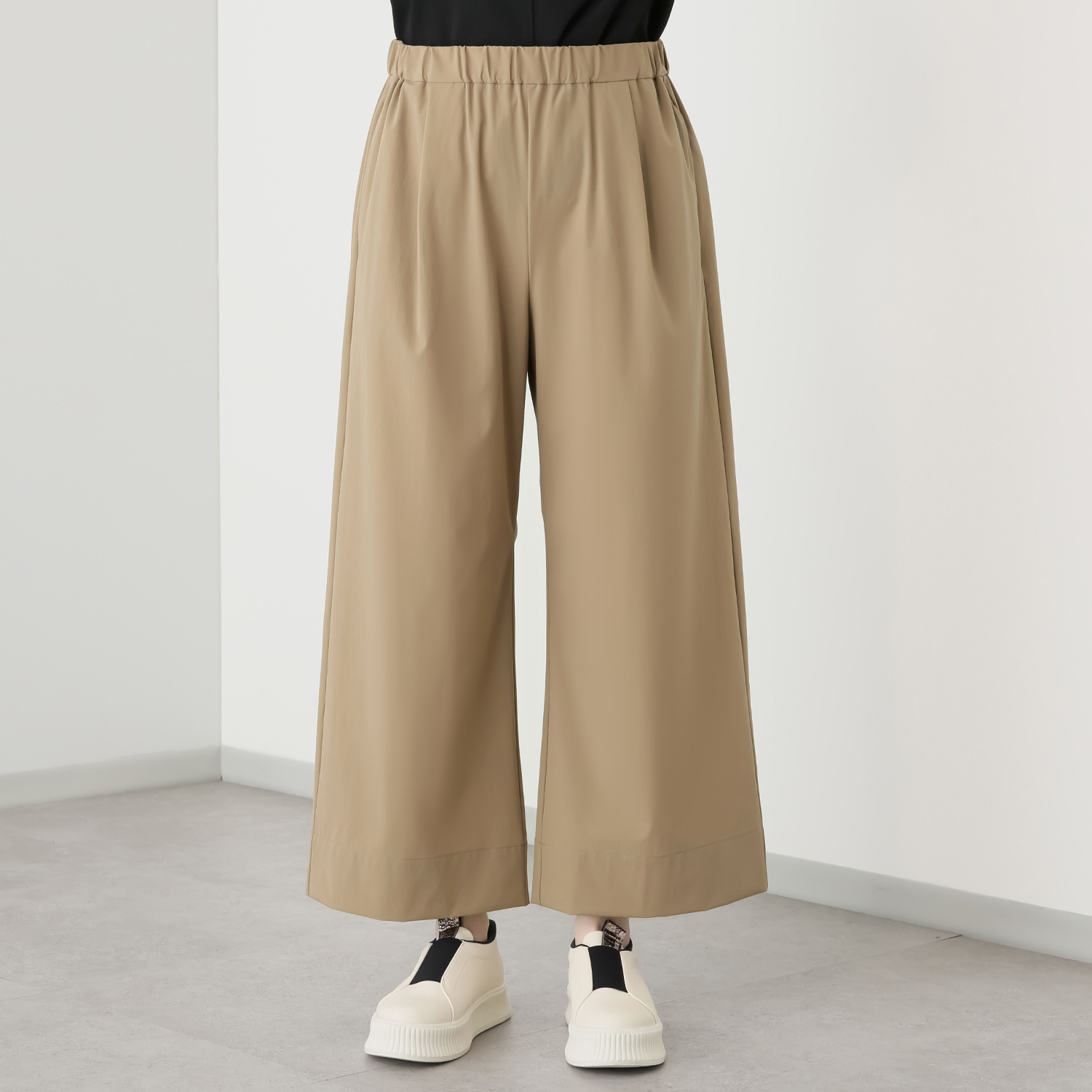 ヤエアジュテ ラクしてすっきり 品良くカッコ良く イージーワイドパンツ