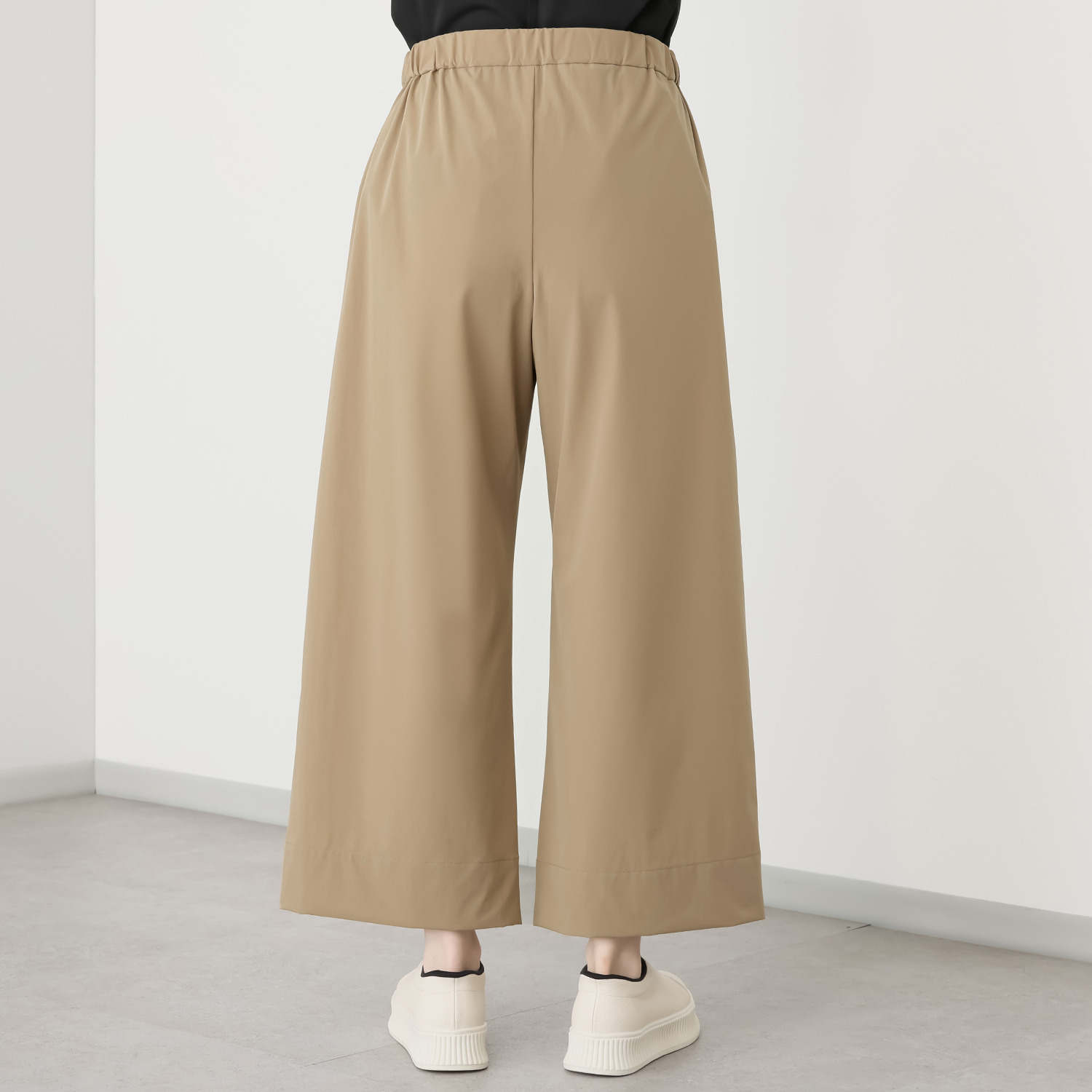 ヤエアジュテ ラクしてすっきり 品良くカッコ良く イージーワイドパンツ