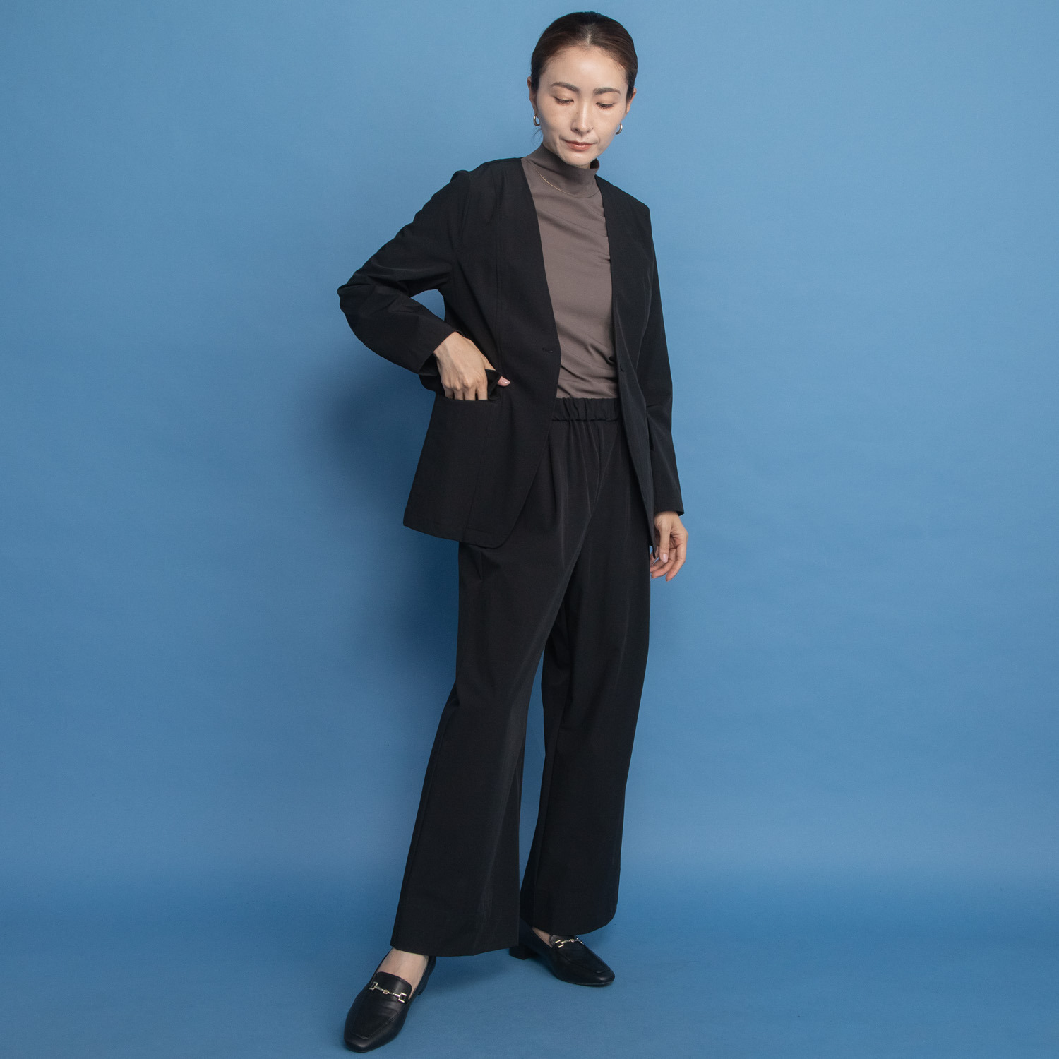 ヤエアジュテ ラクしてすっきり 品良くカッコ良く イージーワイドパンツ