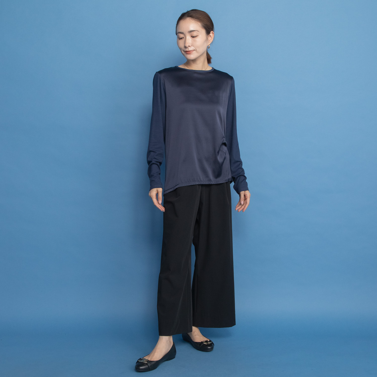 ヤエアジュテ ラクしてすっきり 品良くカッコ良く イージーワイドパンツ