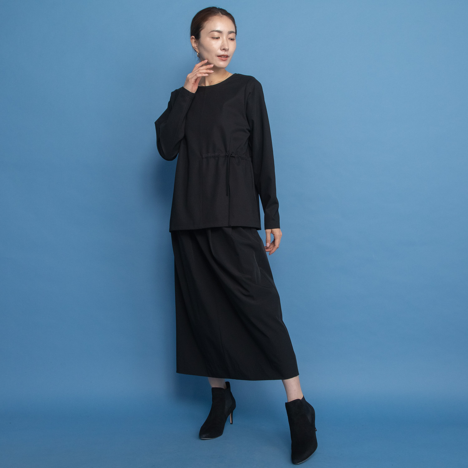 ヤエアジュテ モード＆レディーライク タックデザイン Ｉラインスカート