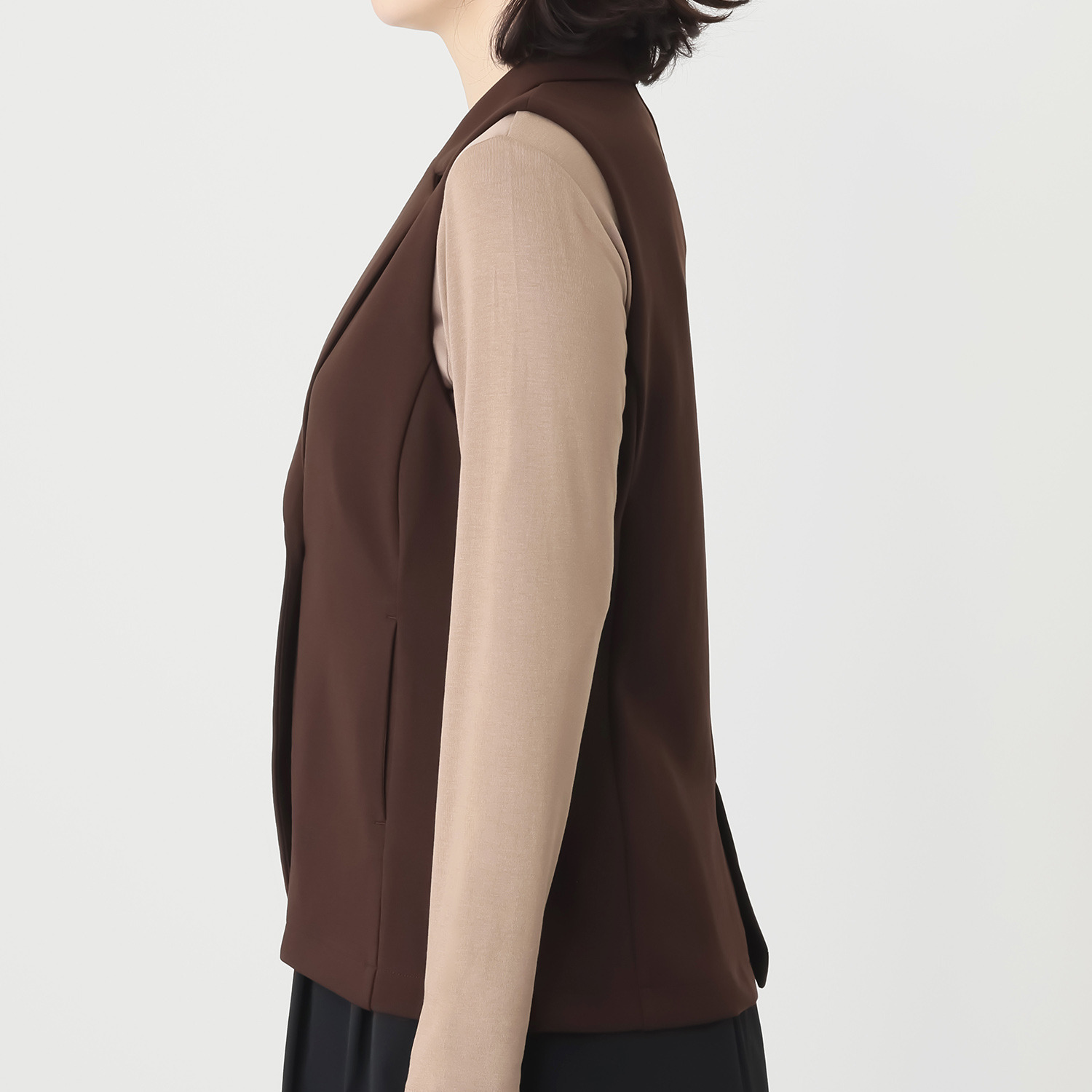 ヤエアジュテ 初秋を彩る プラスワンアイテム テーラードカラー カットソーベスト