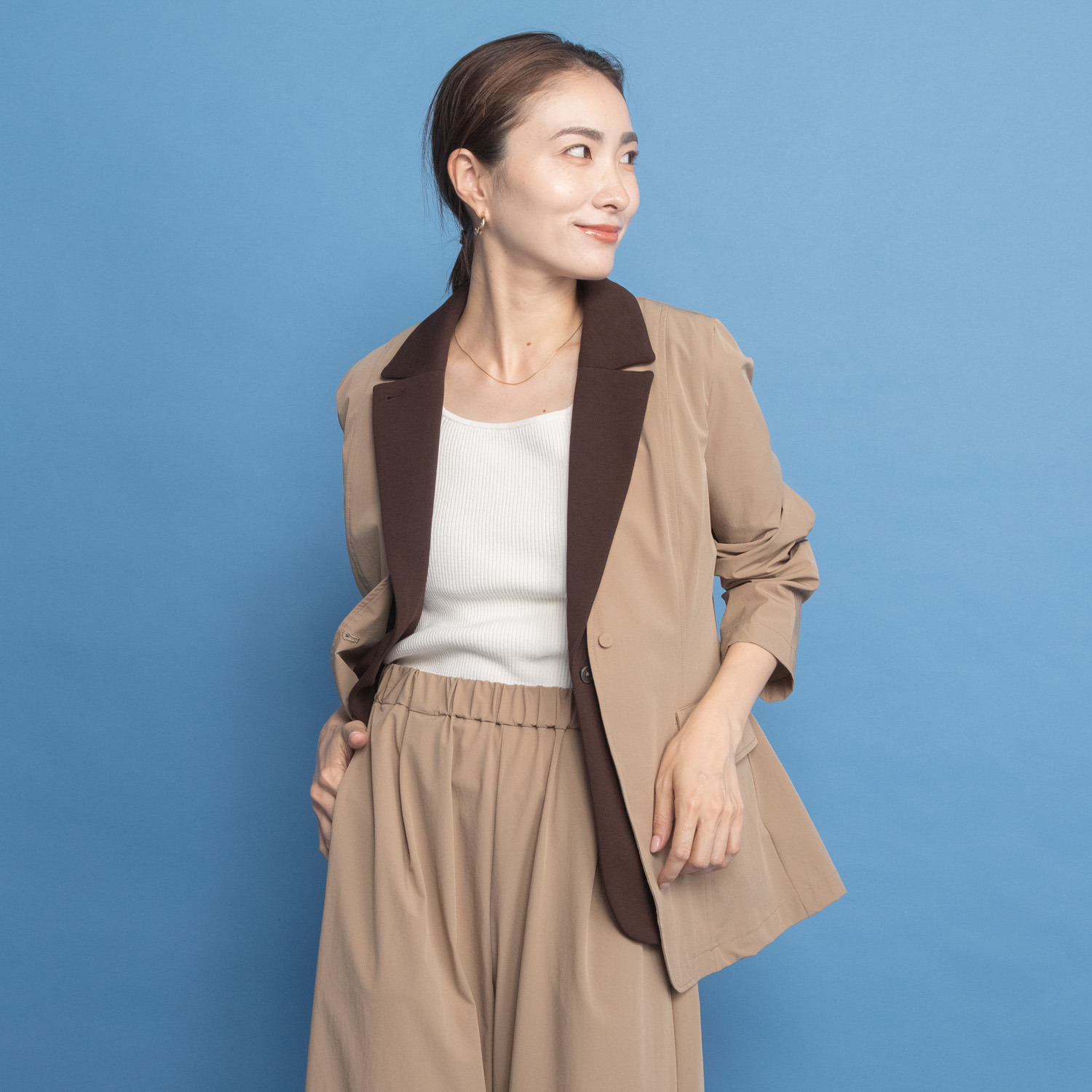 ヤエアジュテ 初秋を彩る プラスワンアイテム テーラードカラー カットソーベスト