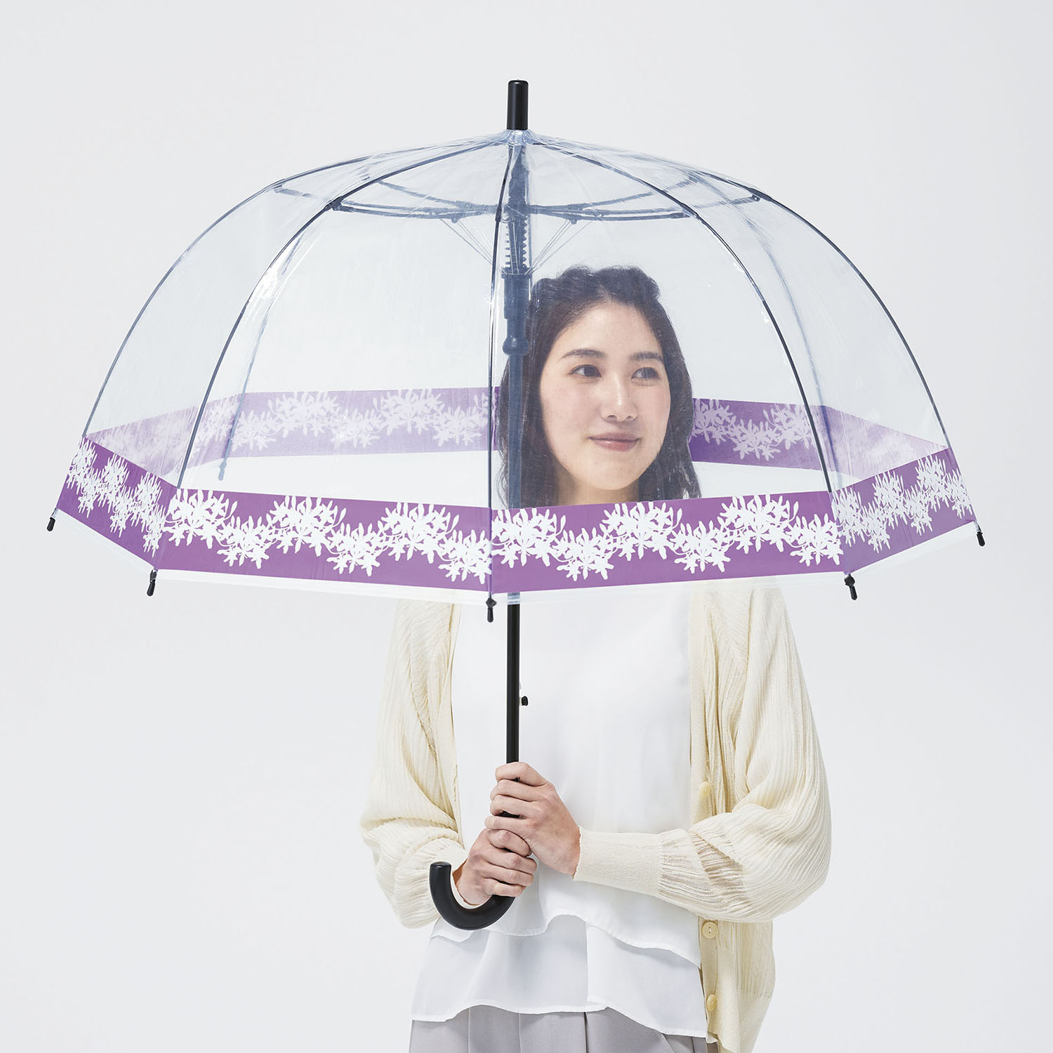 くるっと回って 風や衝撃を受け流しやすい まわるジャンボドーム傘