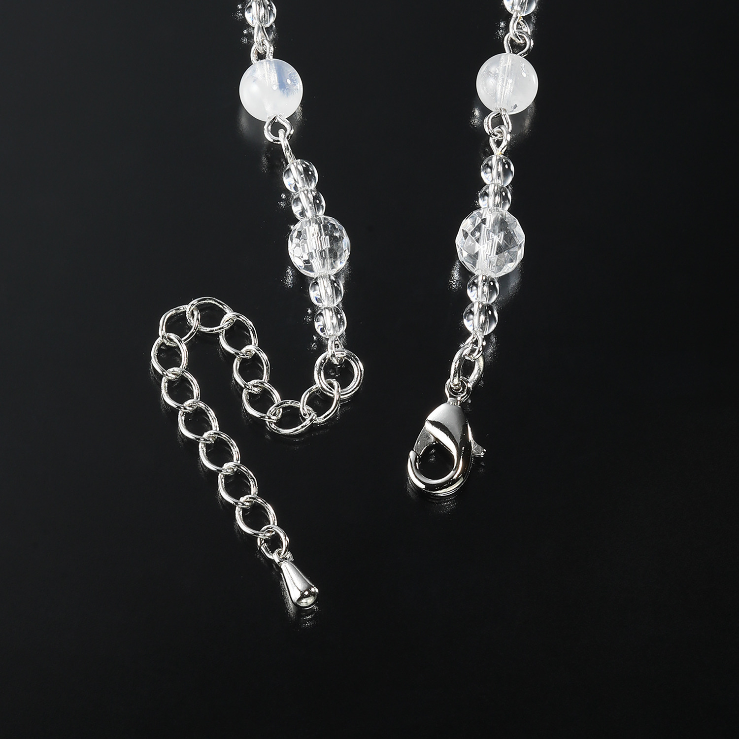 クリスタルバイアビステ クォーツ レクタングルネックレス