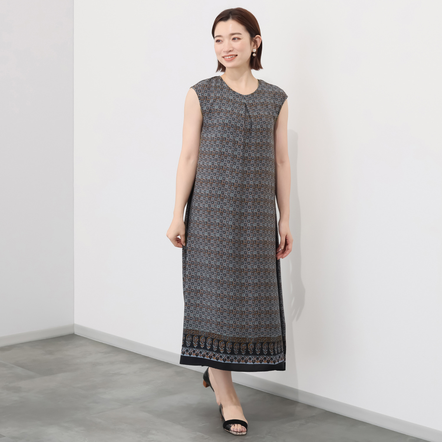 アリュメット 更紗柄パネルプリント ワンピース