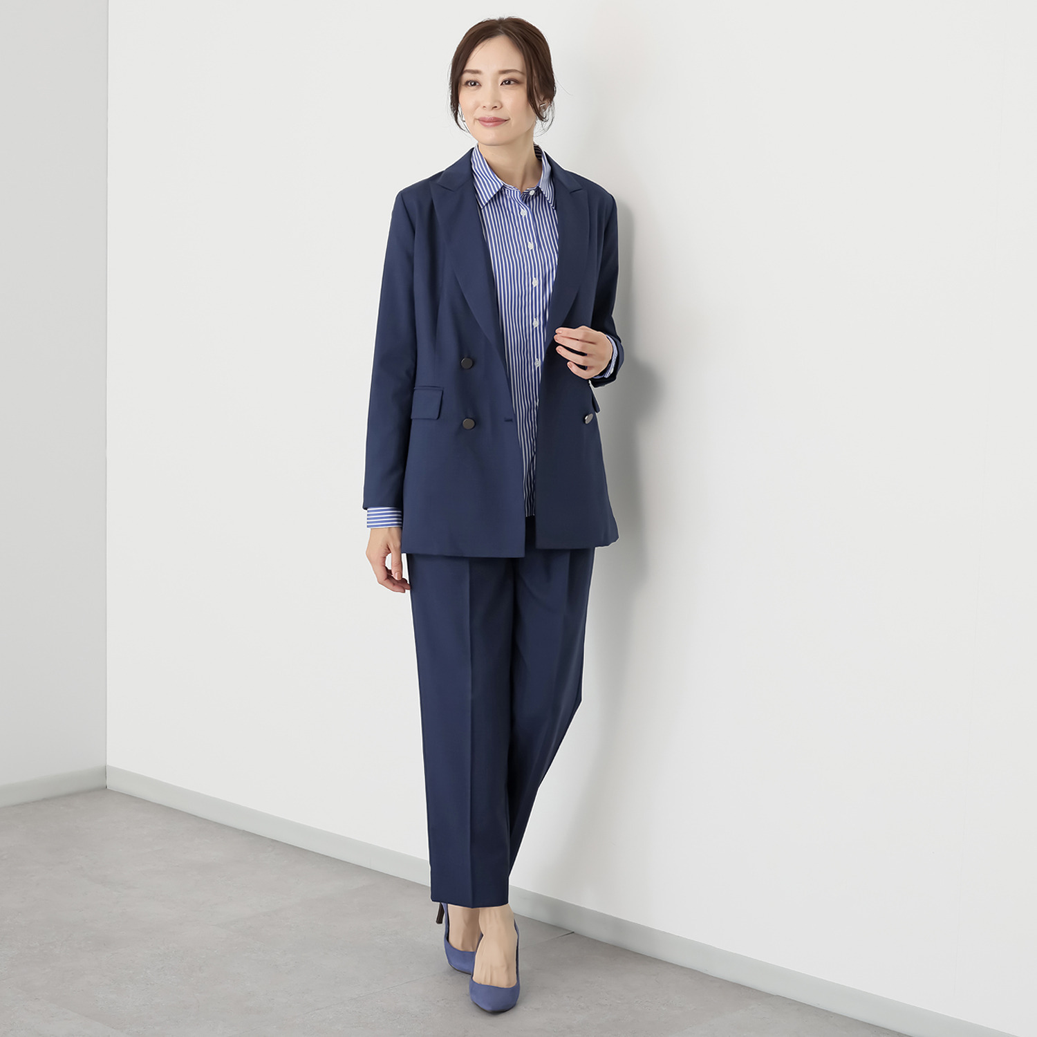 メリオン 上質ウールで仕立てた ピークドラペル ジャケット