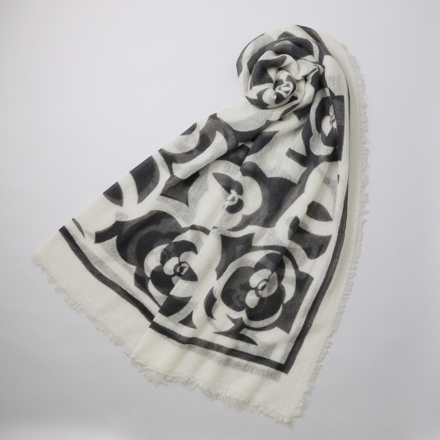 ティエドゥール ふんわりなめらかが進化！ 内モンゴル産 アルバスカシミヤ１００％ ＮＥＷエアリーストール