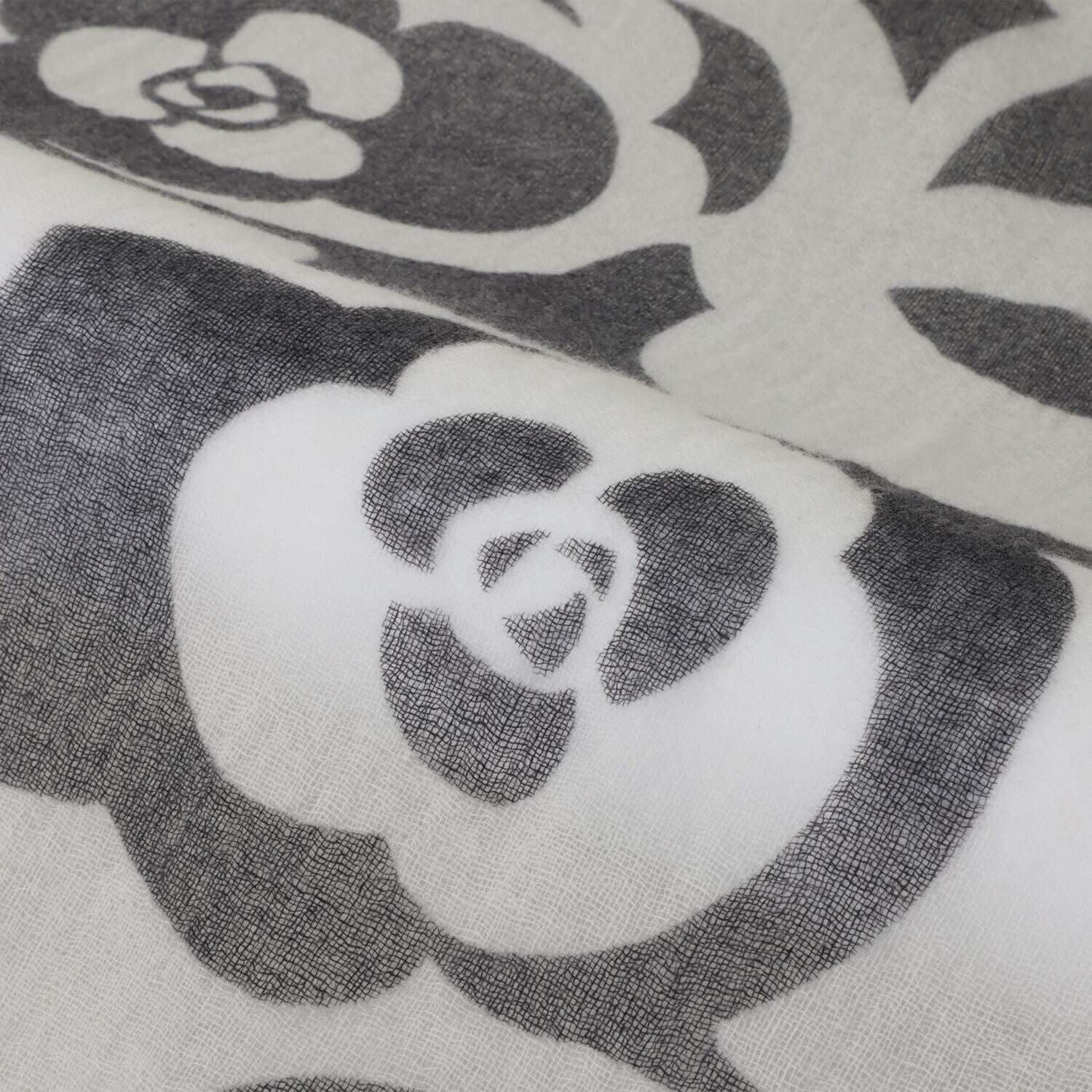 ティエドゥール ふんわりなめらかが進化！ 内モンゴル産 アルバスカシミヤ１００％ ＮＥＷエアリーストール