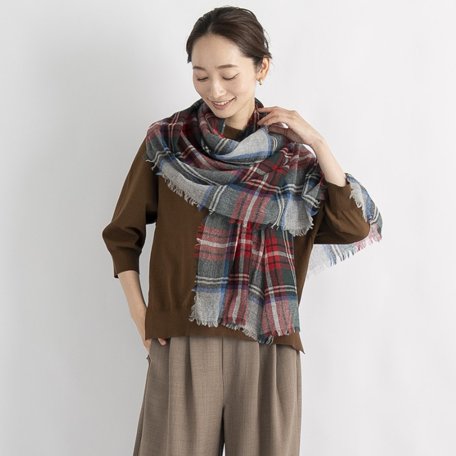 ティエドゥール ふんわりなめらかが進化！ 内モンゴル産 アルバスカシミヤ１００％ ＮＥＷエアリーストール