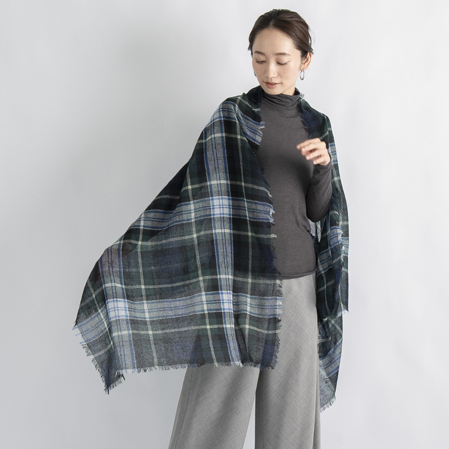 ティエドゥール ふんわりなめらかが進化！ 内モンゴル産 アルバスカシミヤ１００％ ＮＥＷエアリーストール