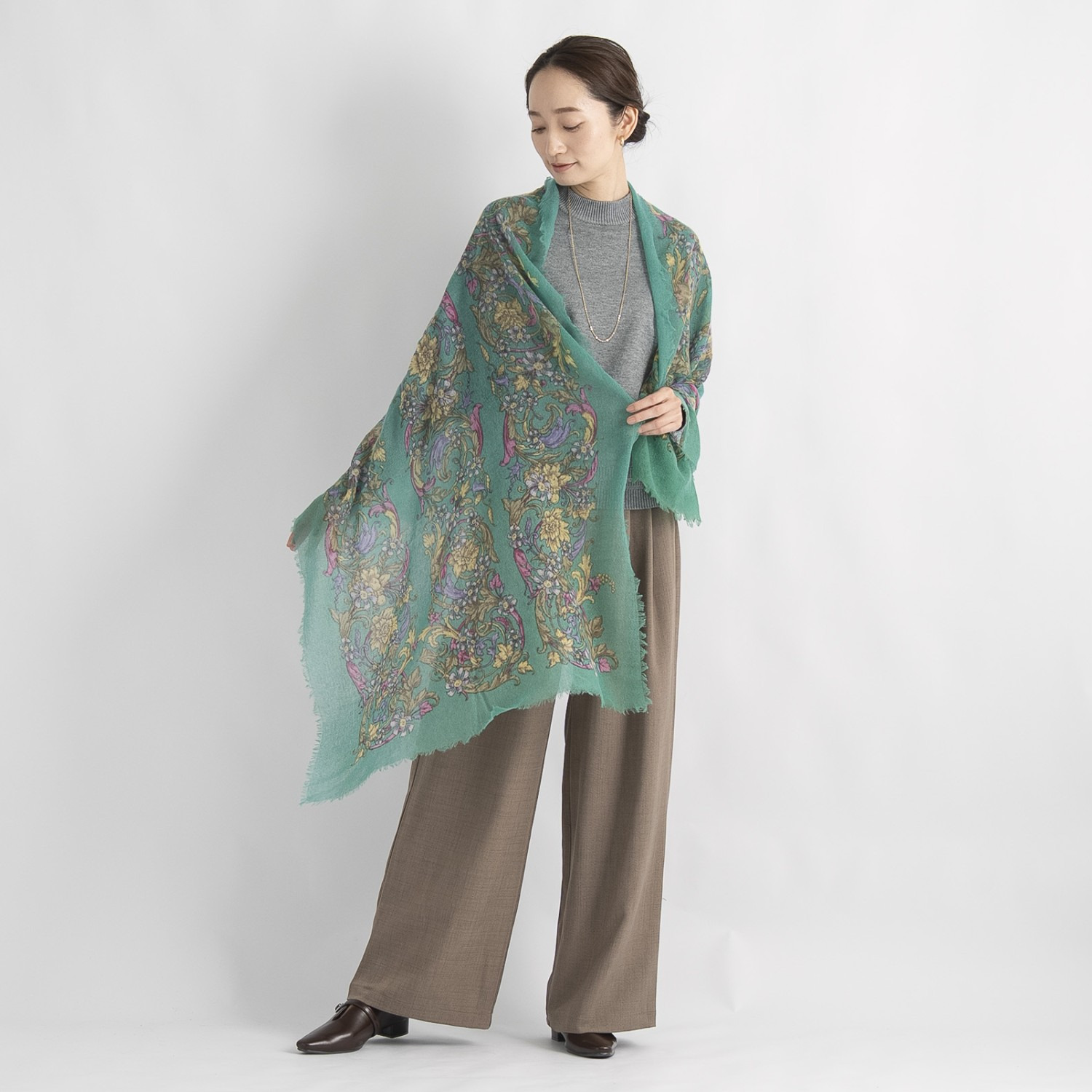 ティエドゥール ふんわりなめらかが進化！ 内モンゴル産 アルバスカシミヤ１００％ ＮＥＷエアリーストール