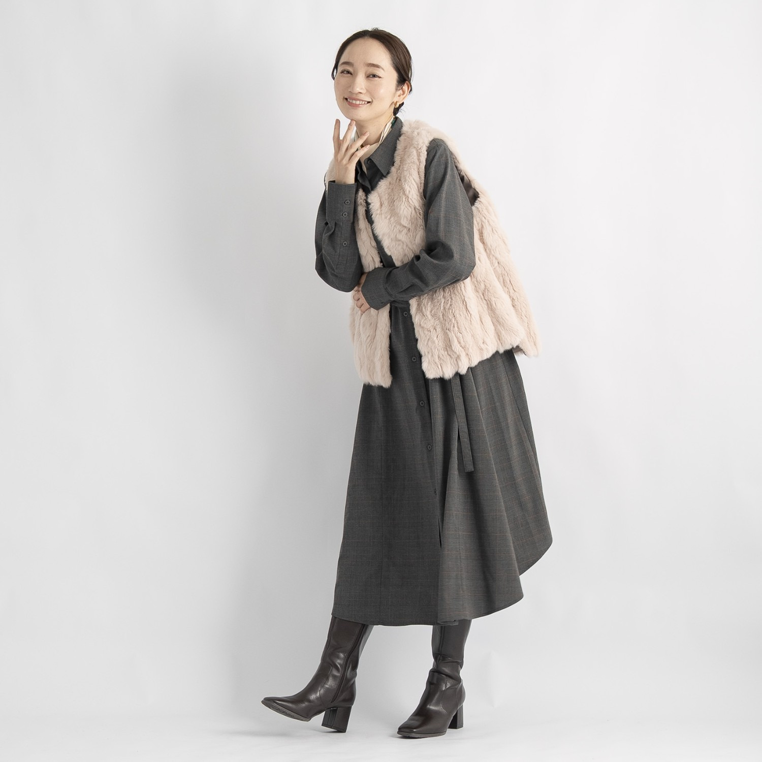 ティエドゥール レッキスラビット サイドスリット入り Ｖネックベスト