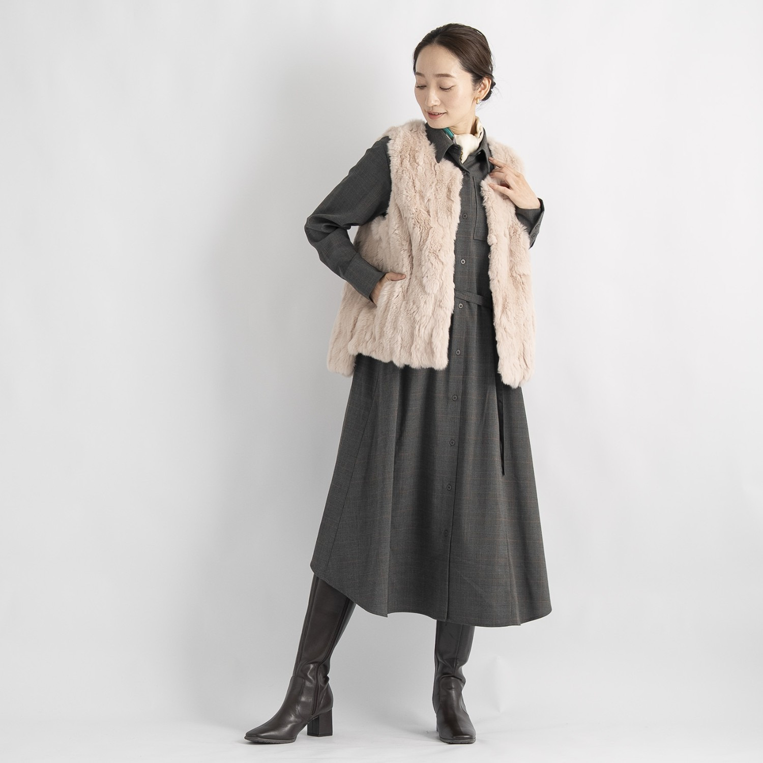 ティエドゥール レッキスラビット サイドスリット入り Ｖネックベスト