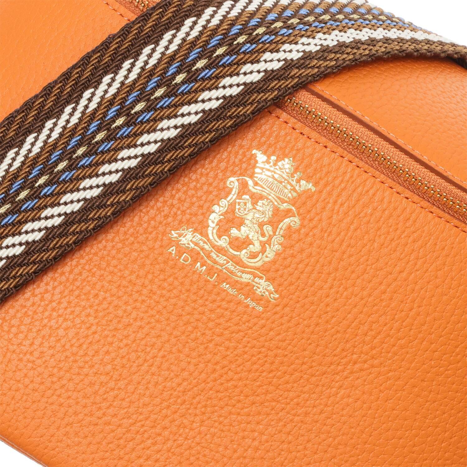 エーディーエムジェイ 牛革シュリンク型押し クロスボディバッグ ＜２０２５＞