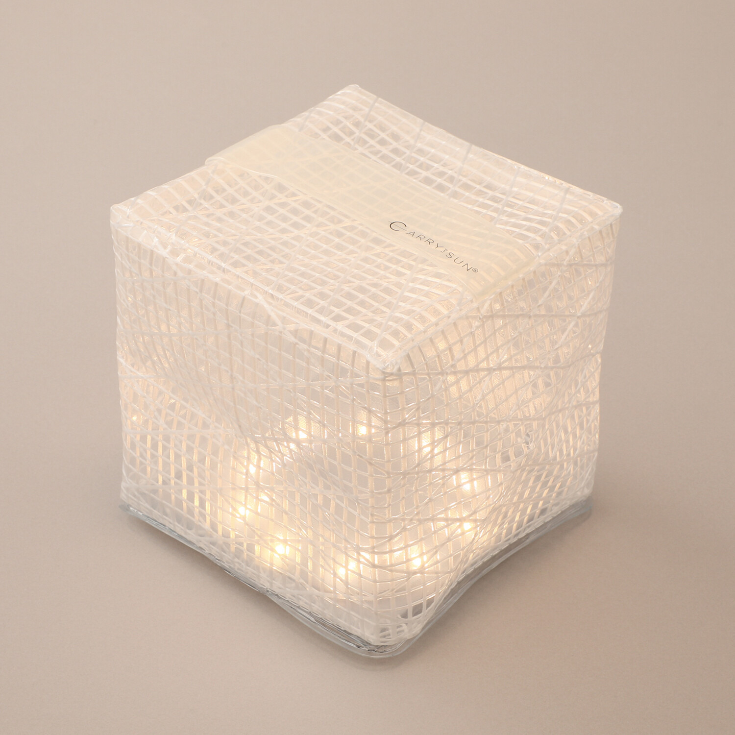 軽くて折りたためる！ ソーラー充電式ライト キャリー・ザ・サン ウォームライト オーロラポーチ付