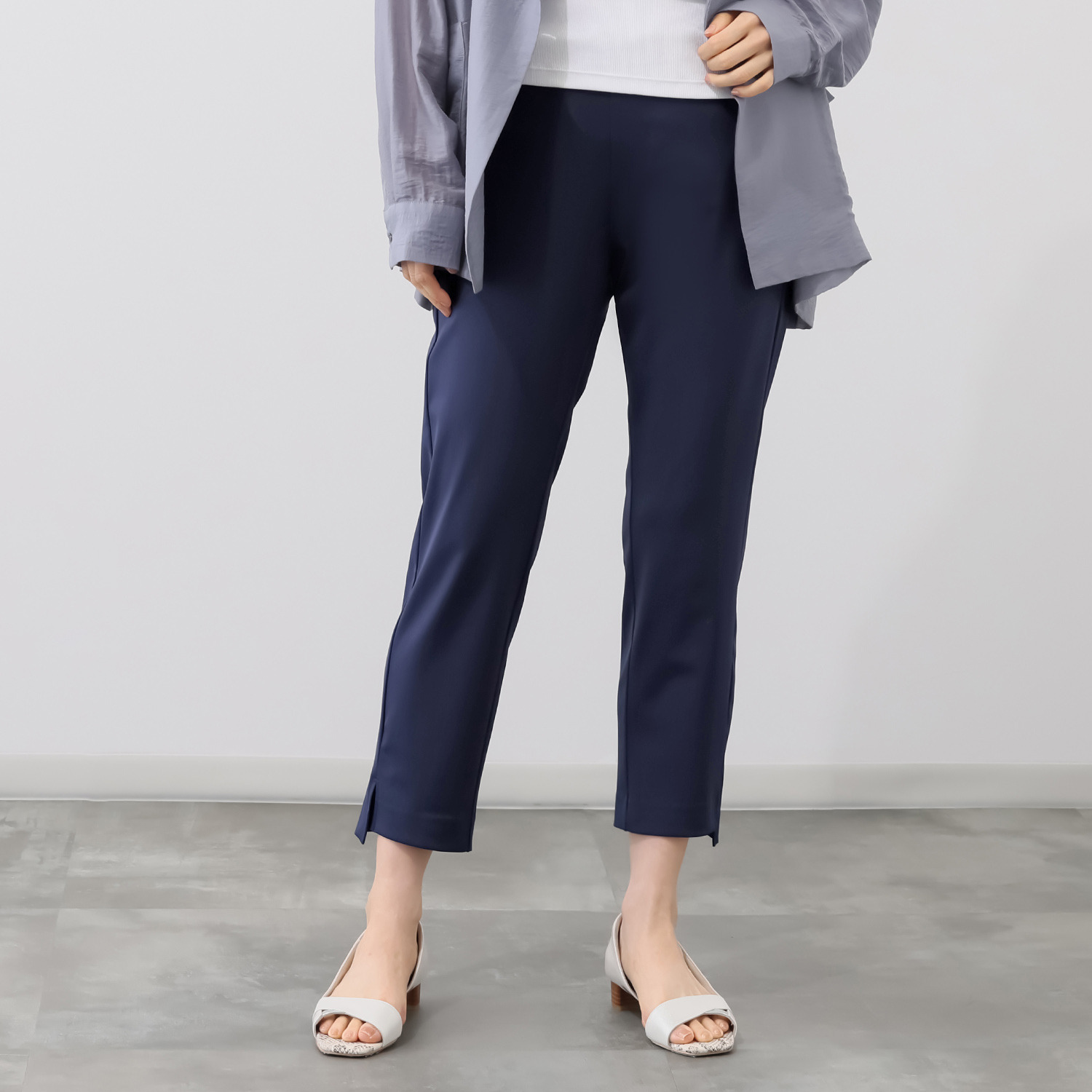 ラ・シュシュ ＵＶカット・接触冷感 吸水速乾 コットン混生地で快適 ３Ｄテーパードパンツ ＜股下６０ｃｍ＞