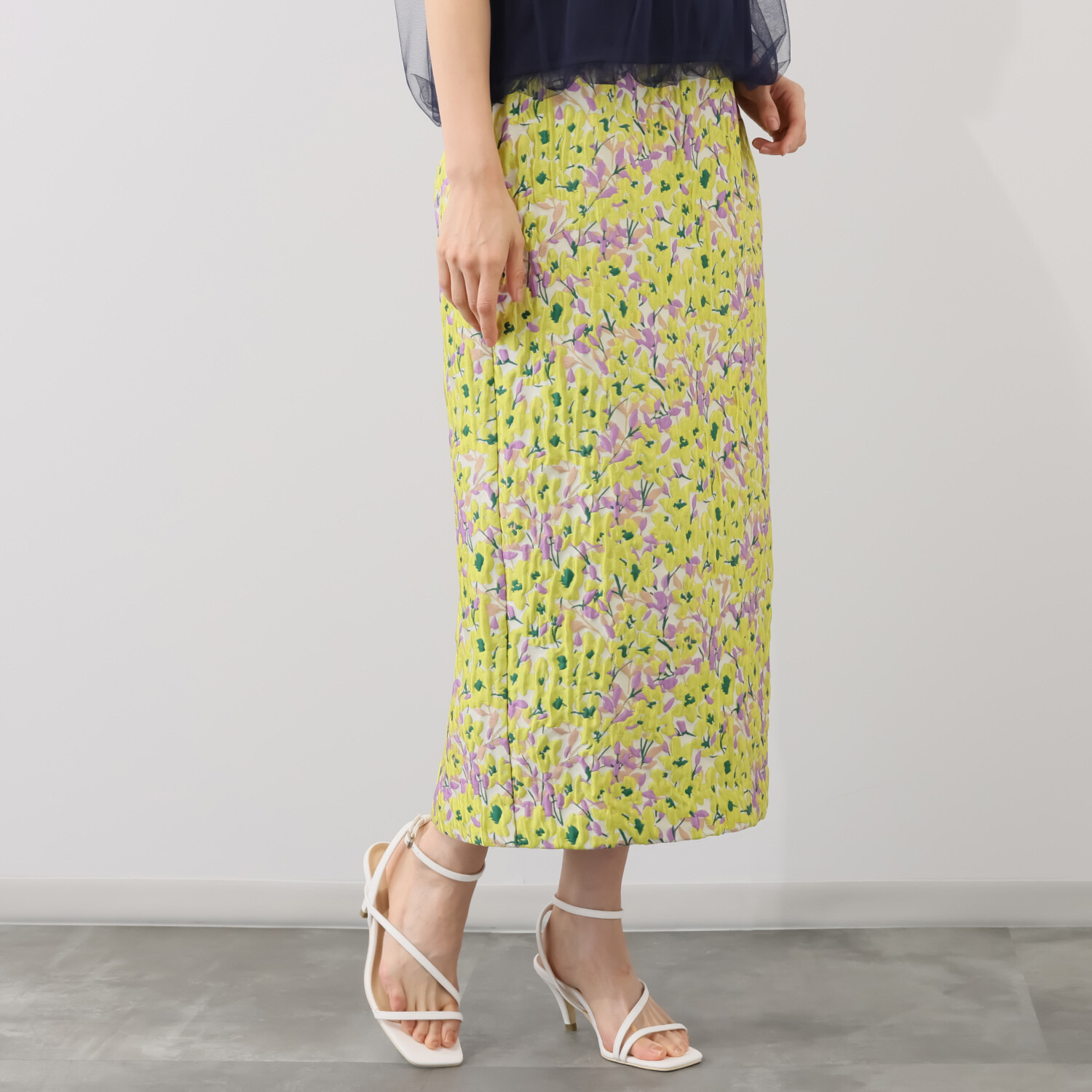 イロプライム 華やかジャガードの ナロースカート