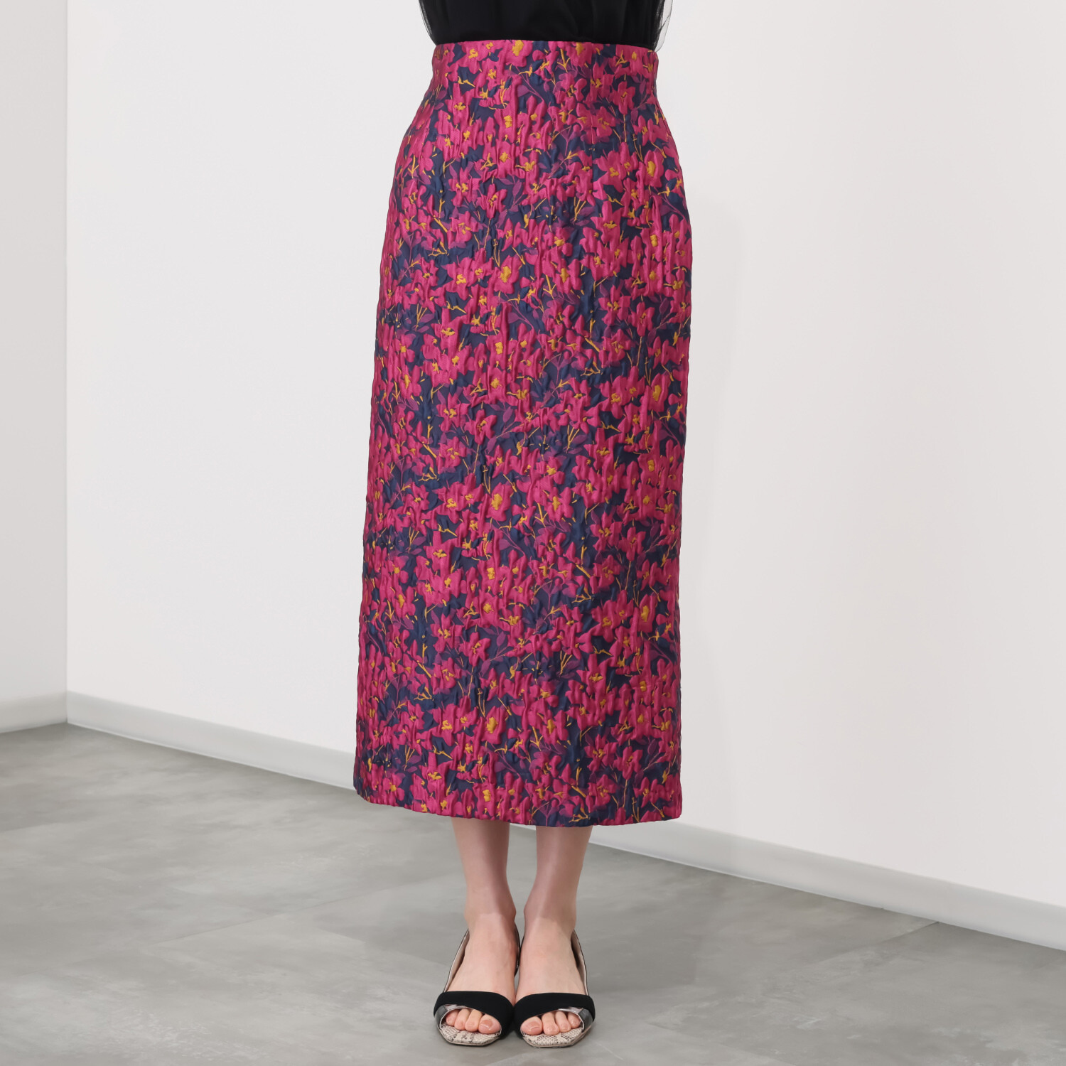 イロプライム 華やかジャガードの ナロースカート