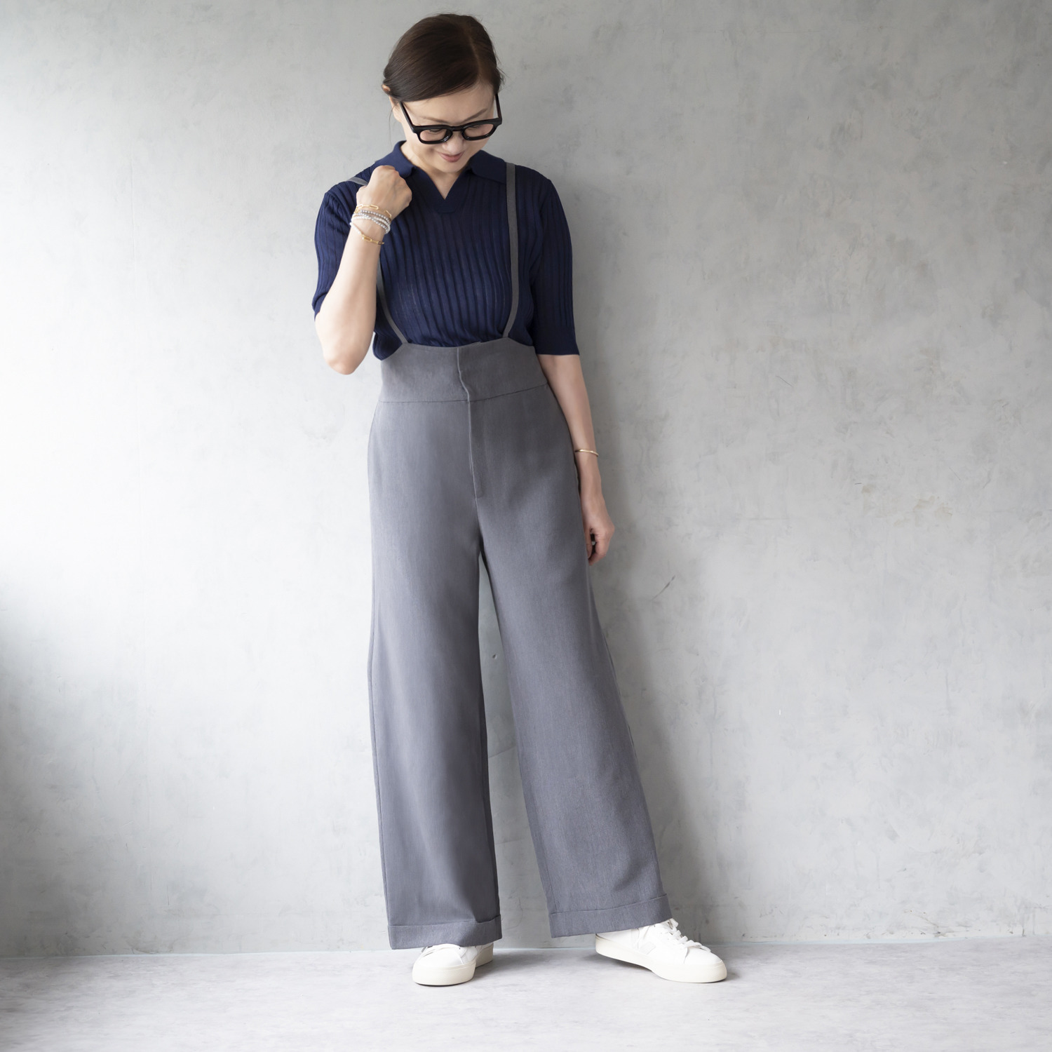 イロプライム ハイウエストの スタイルアップサロペット