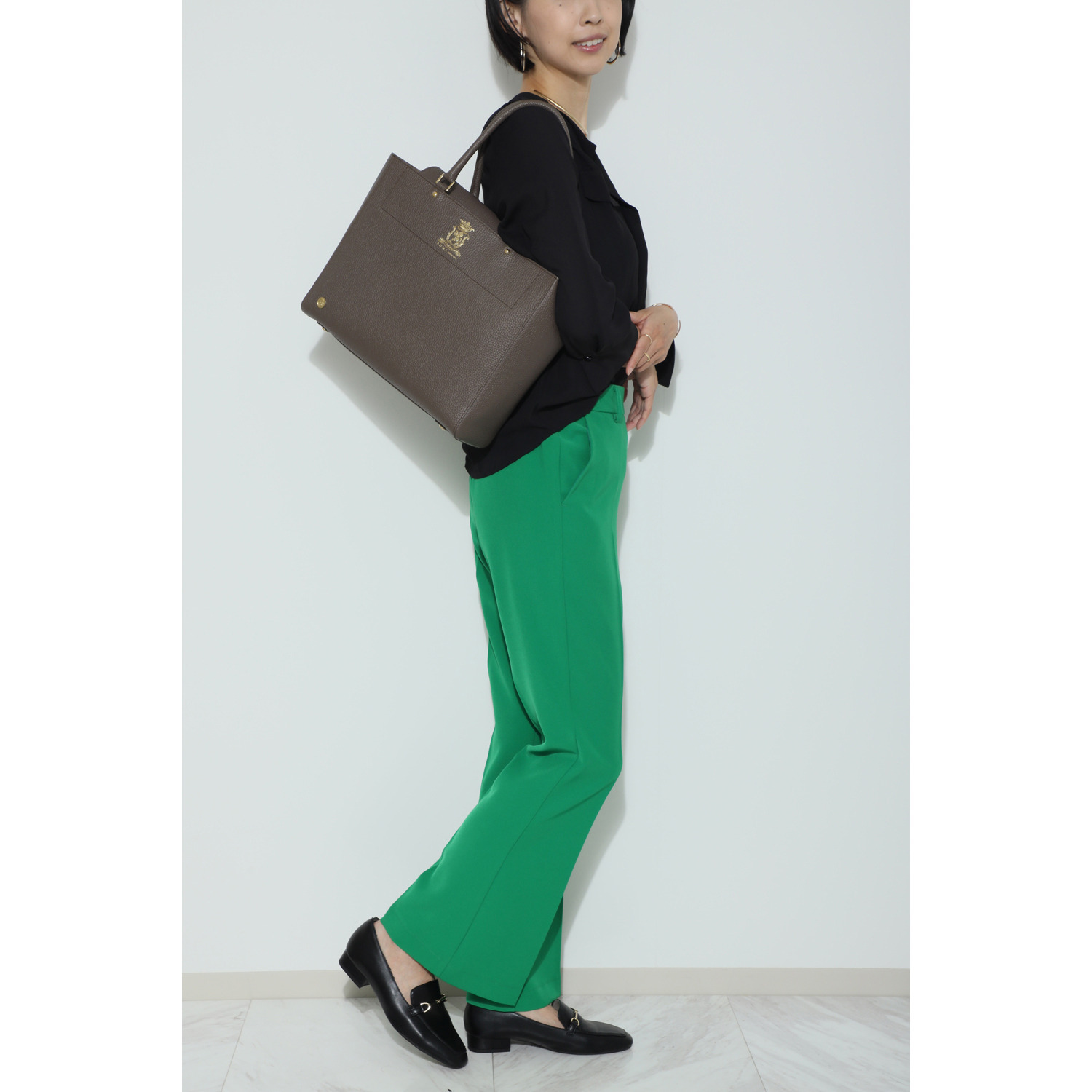 エーディーエムジェイ 牛革シュリンク型押し クレバートートバッグ