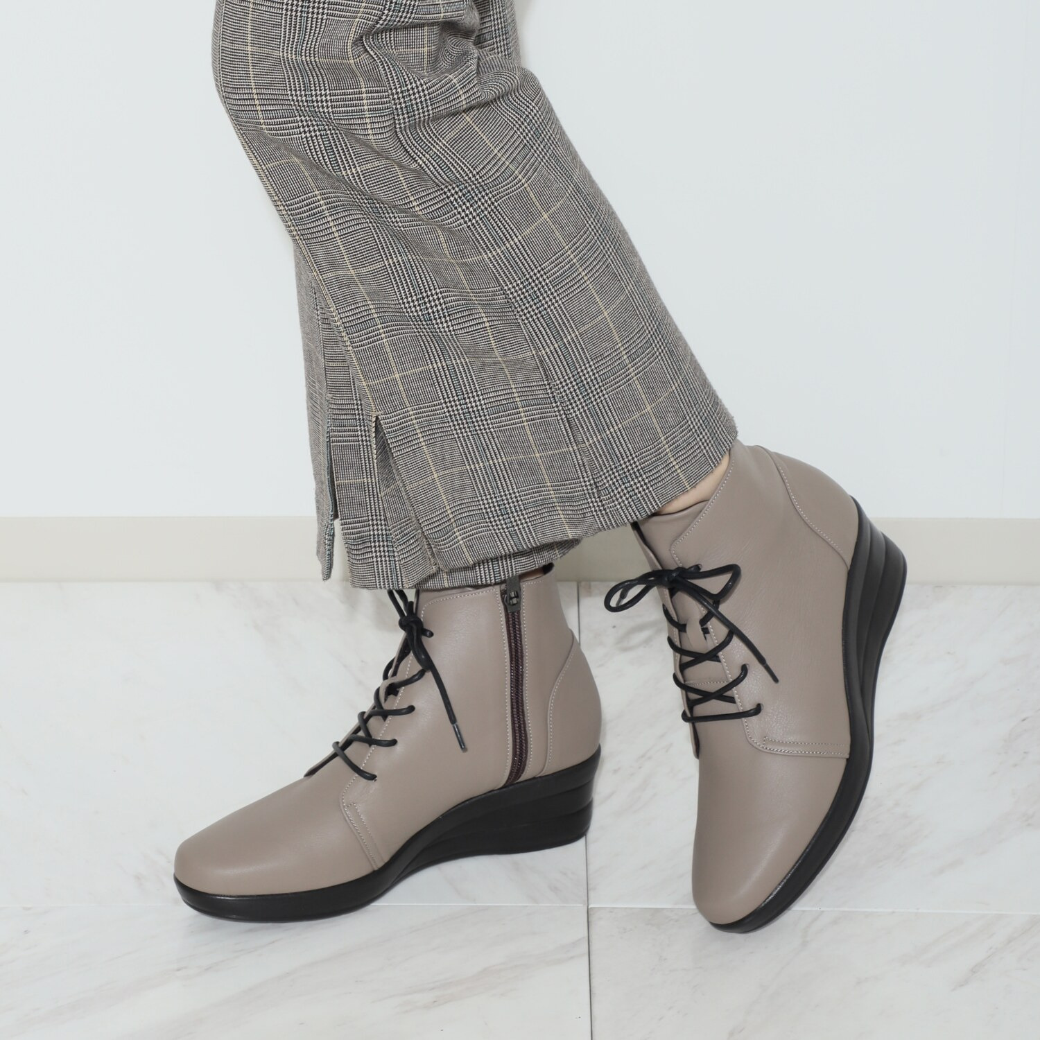 マイレ 日本製 はっ水極上カーフレザー 軽量レースアップブーツ