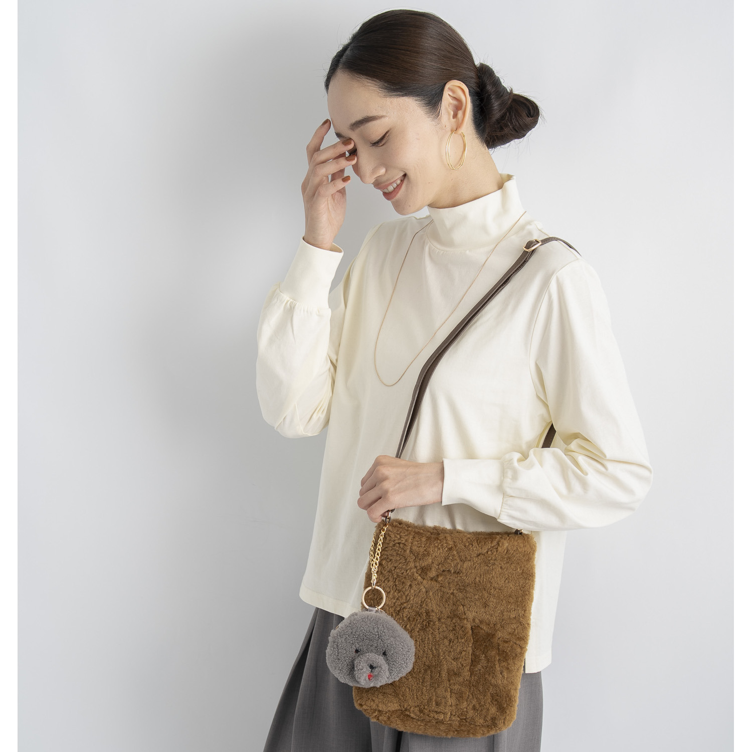 ティエドゥール ムートンの ワンちゃんチャームポーチ