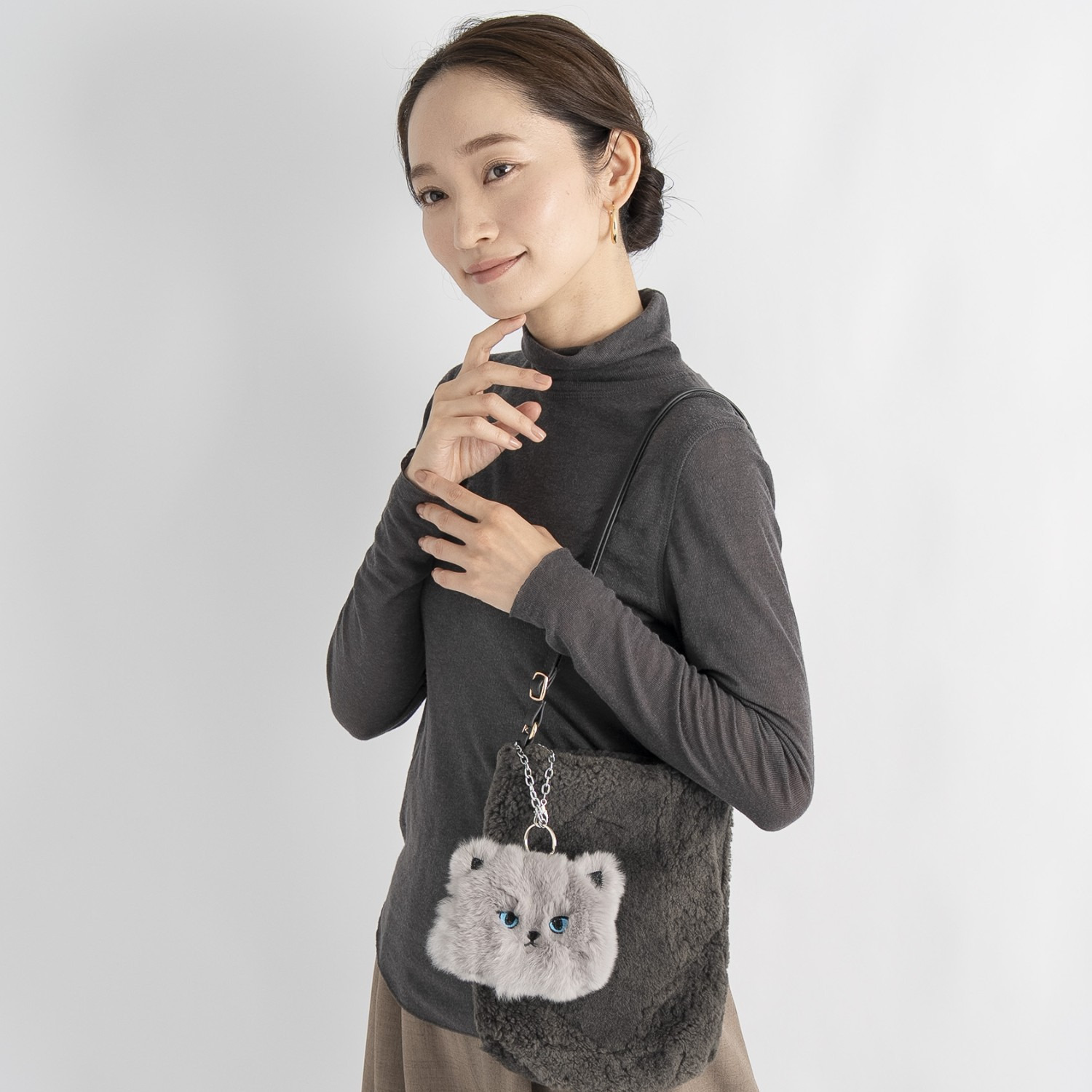 ティエドゥール レッキスラビットで作った 猫ちゃん チャームポーチ