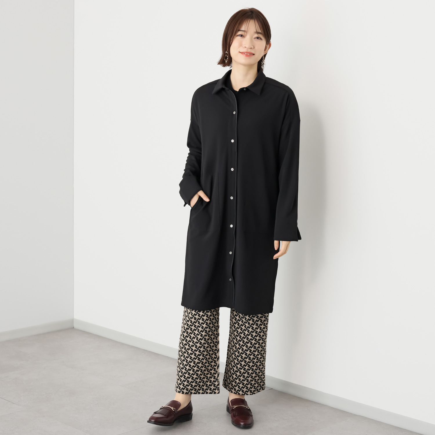 フーア ボタンアクセント グログラントリミング シャツコート