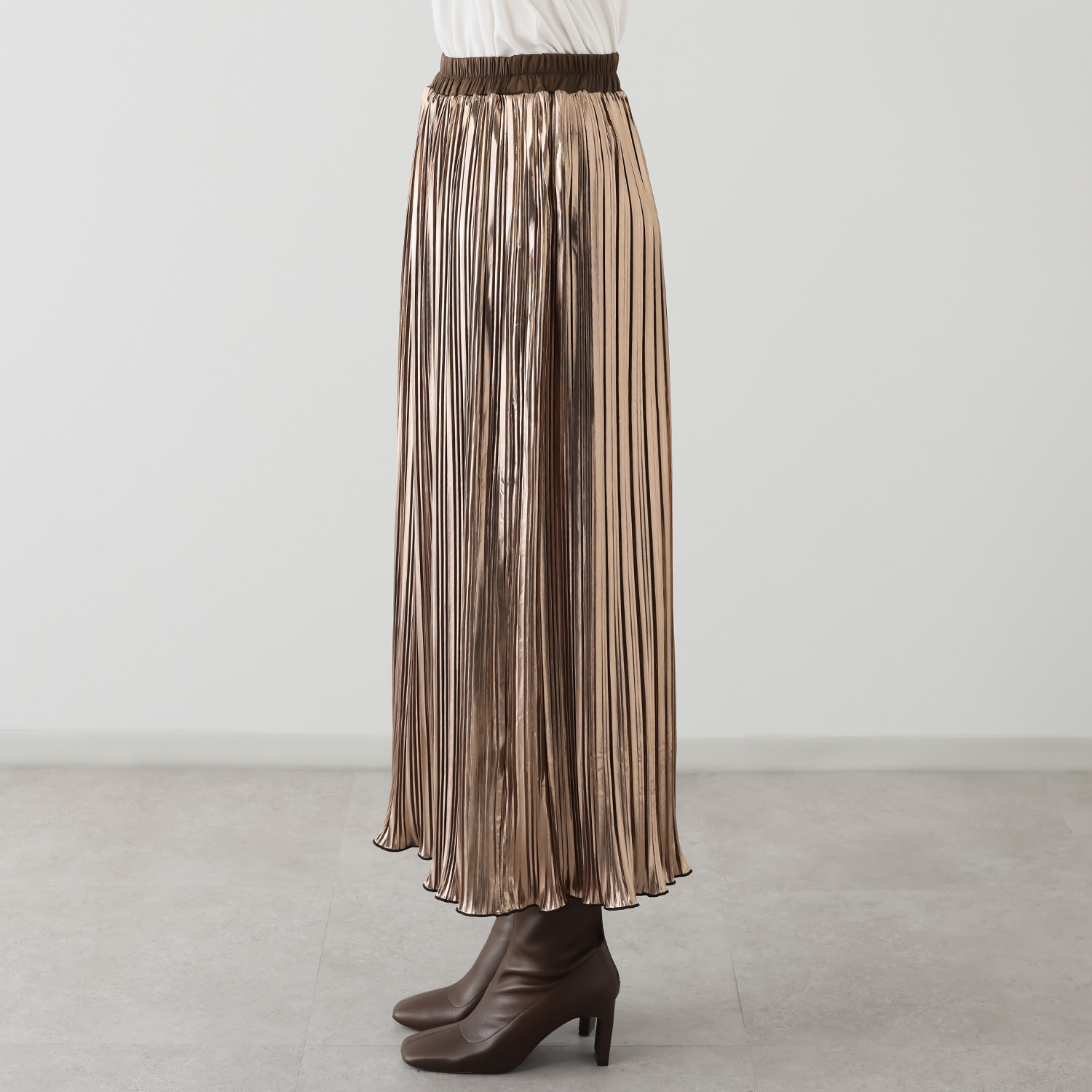 フーア メタリックプリーツ ロングスカート