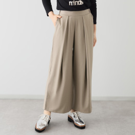 フーア タックデザイン リラックスワイドパンツ