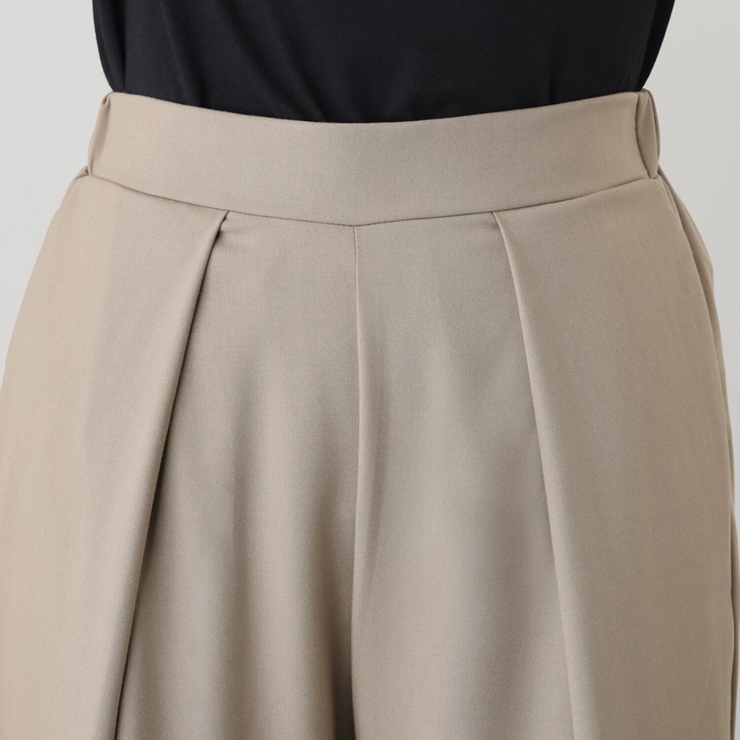 フーア タックデザイン リラックスワイドパンツ