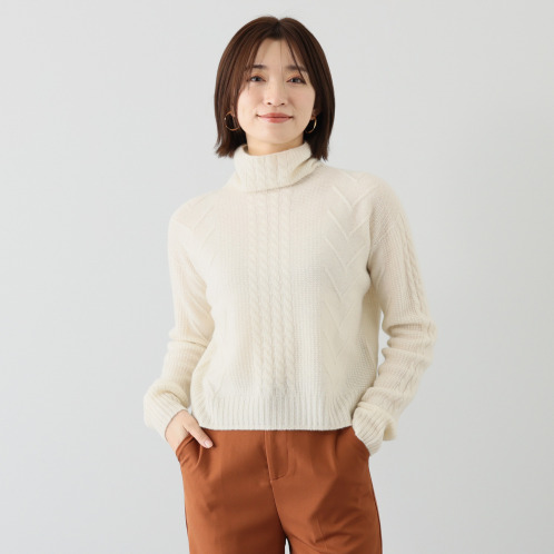 ソアージュ　カシミヤ１００％　ケーブル柄　タートルネック　プルオーバー