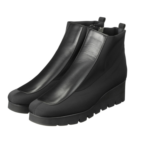 ミスキョウコ 日本製 はっ水ソフト牛革 ストレッチ素材コンビ ショートブーツ ミスキョウコ 日本製 はっ水ソフト牛革 ストレッチ素材コンビ ショートブーツ