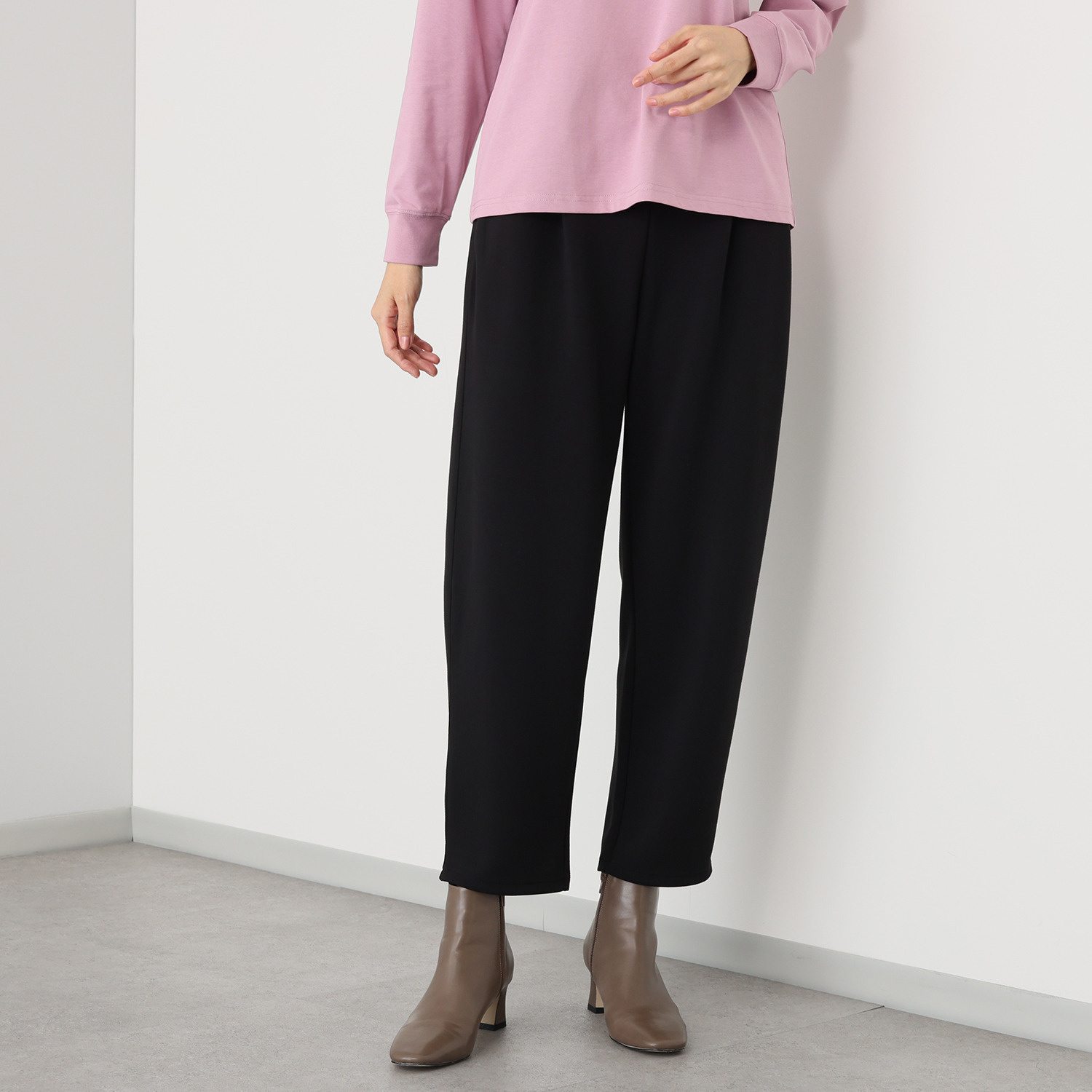 ルクオーレ つるすべ ソフトダンボール コクーンパンツ