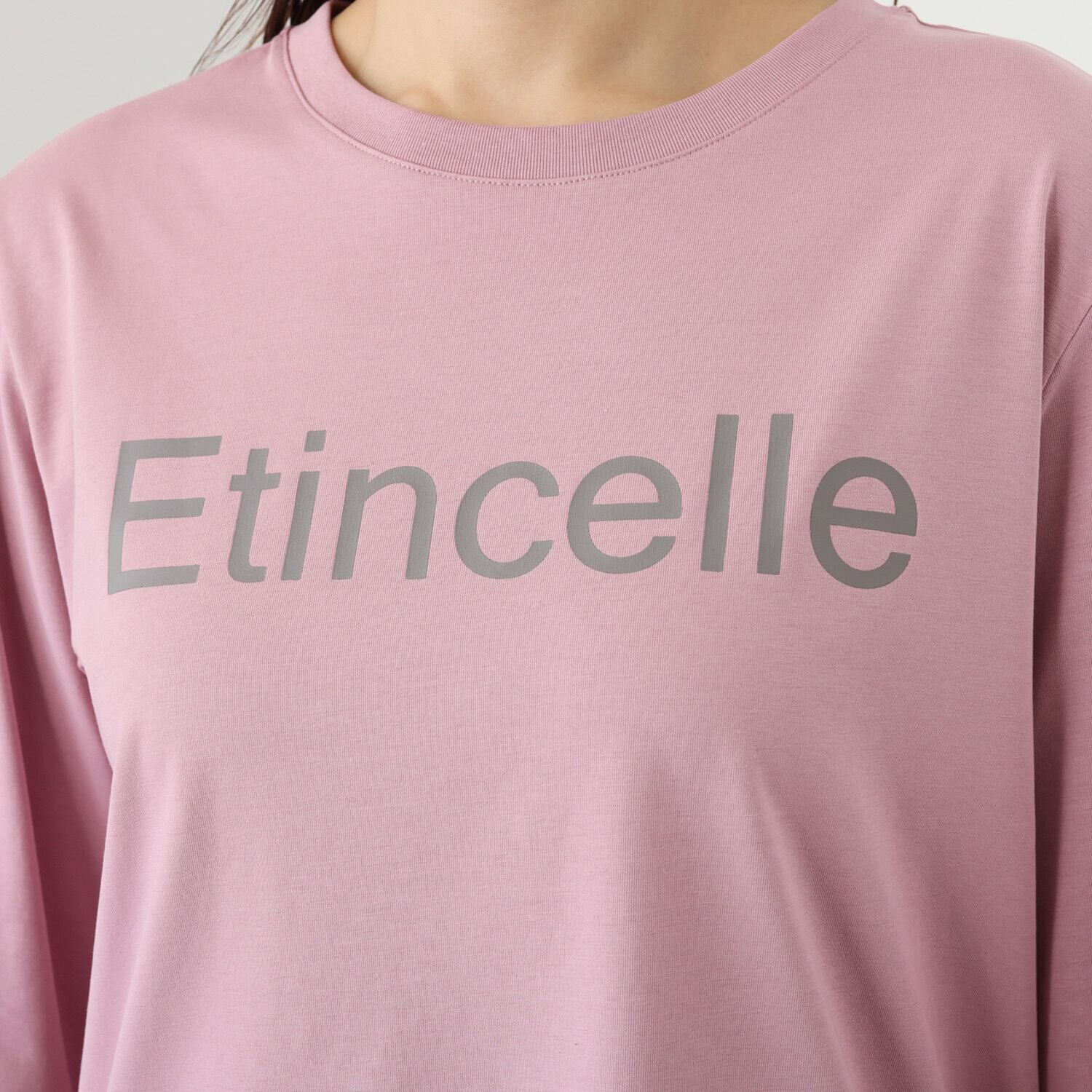 ルクオーレ ロゴプリント ロングスリーブＴシャツ