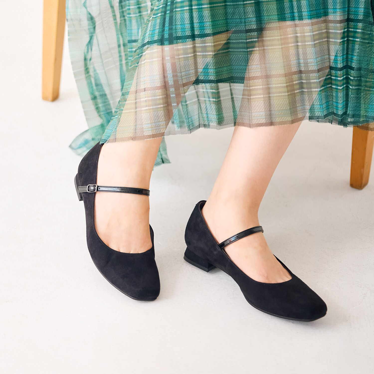 シェルシェエトワール メイドイン東京 はっ水 レザー柔らか仕立て あか抜け２ｃｍヒール メリージェーンパンプス