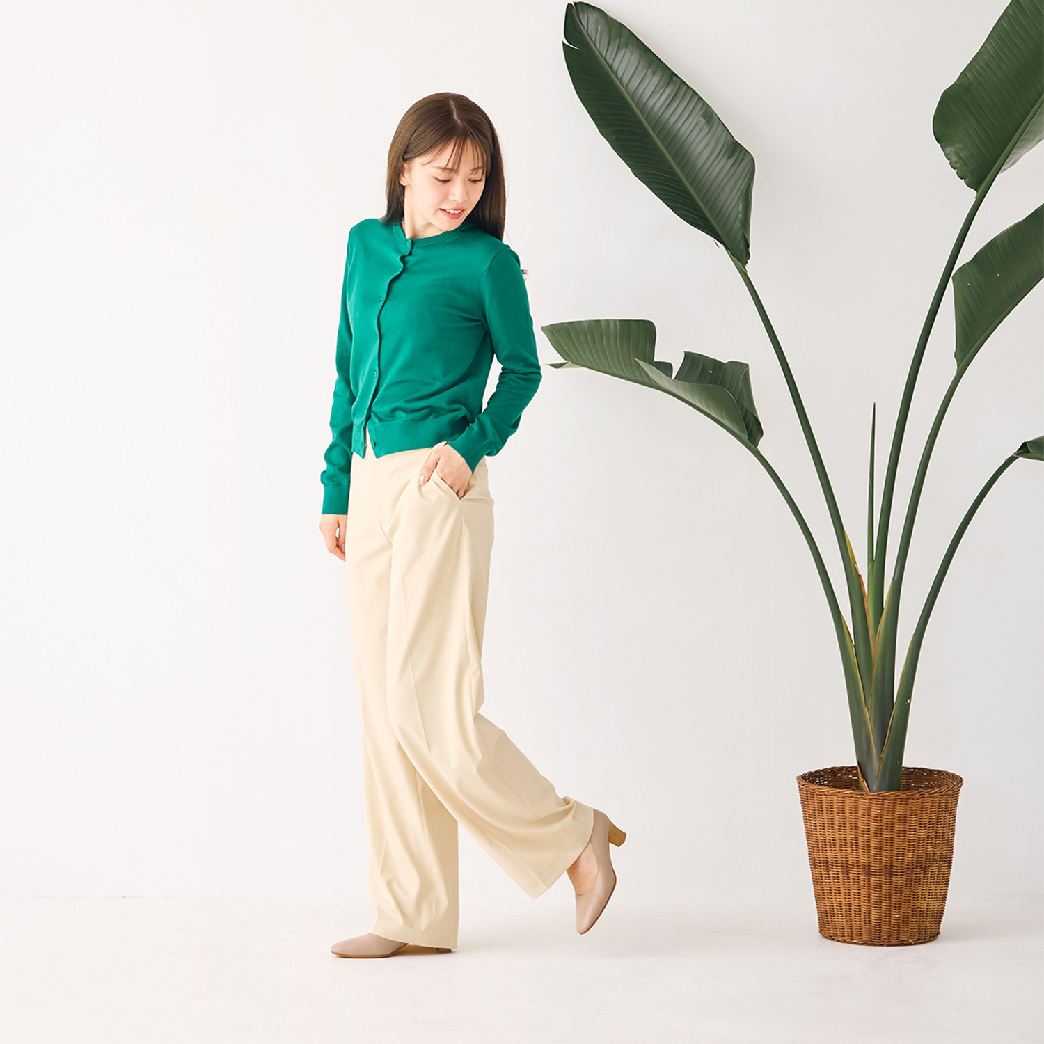 シェルシェエトワール メイドイン東京 レザー柔らか仕立て あか抜け５ｃｍヒール パンプス