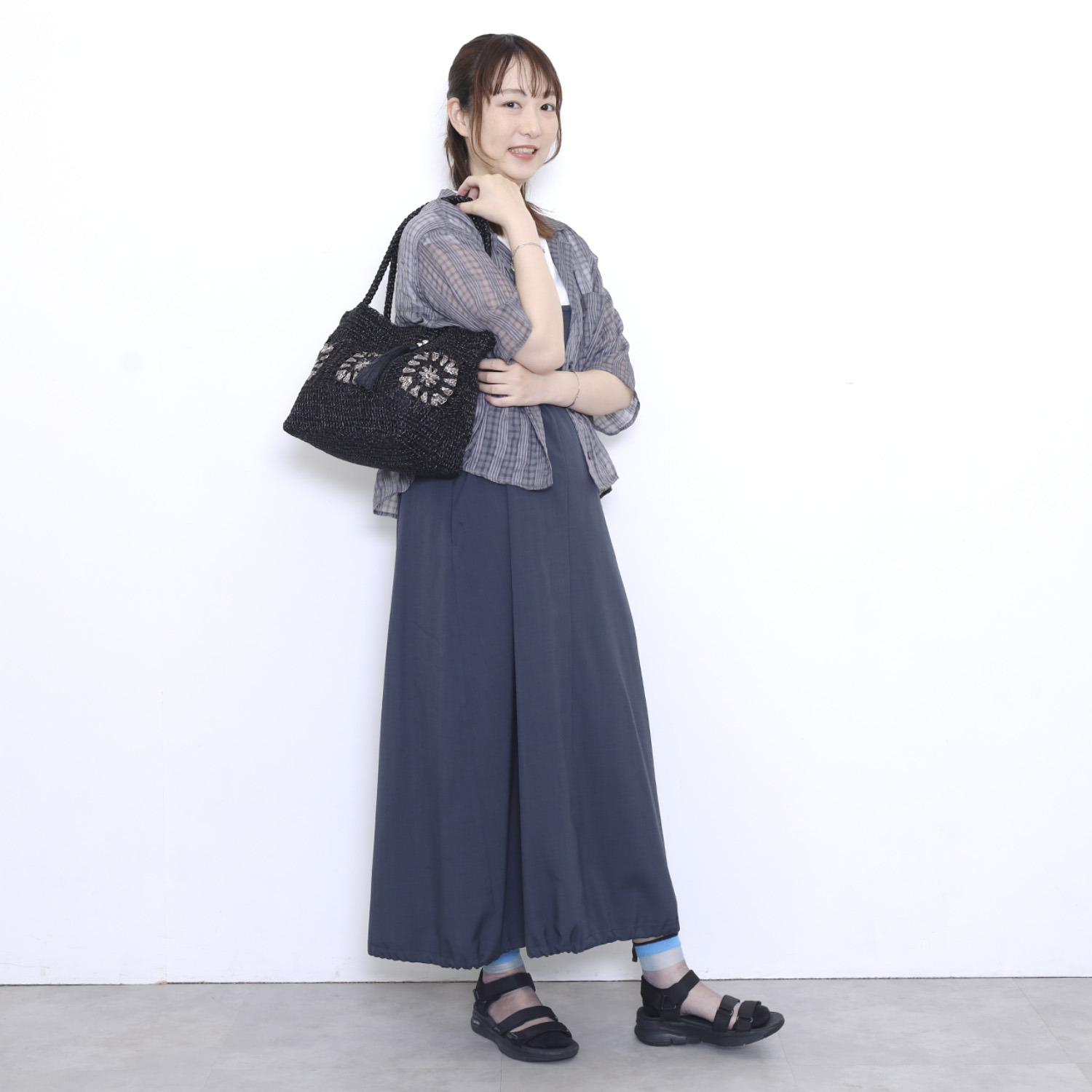 クーコ メタリックヤーン クロシェ編 トートバッグ