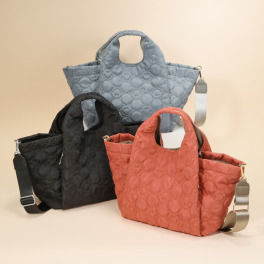 クーコ スマイリーフェイス キルトデザイン 多機能 ２ウェイトートバッグ