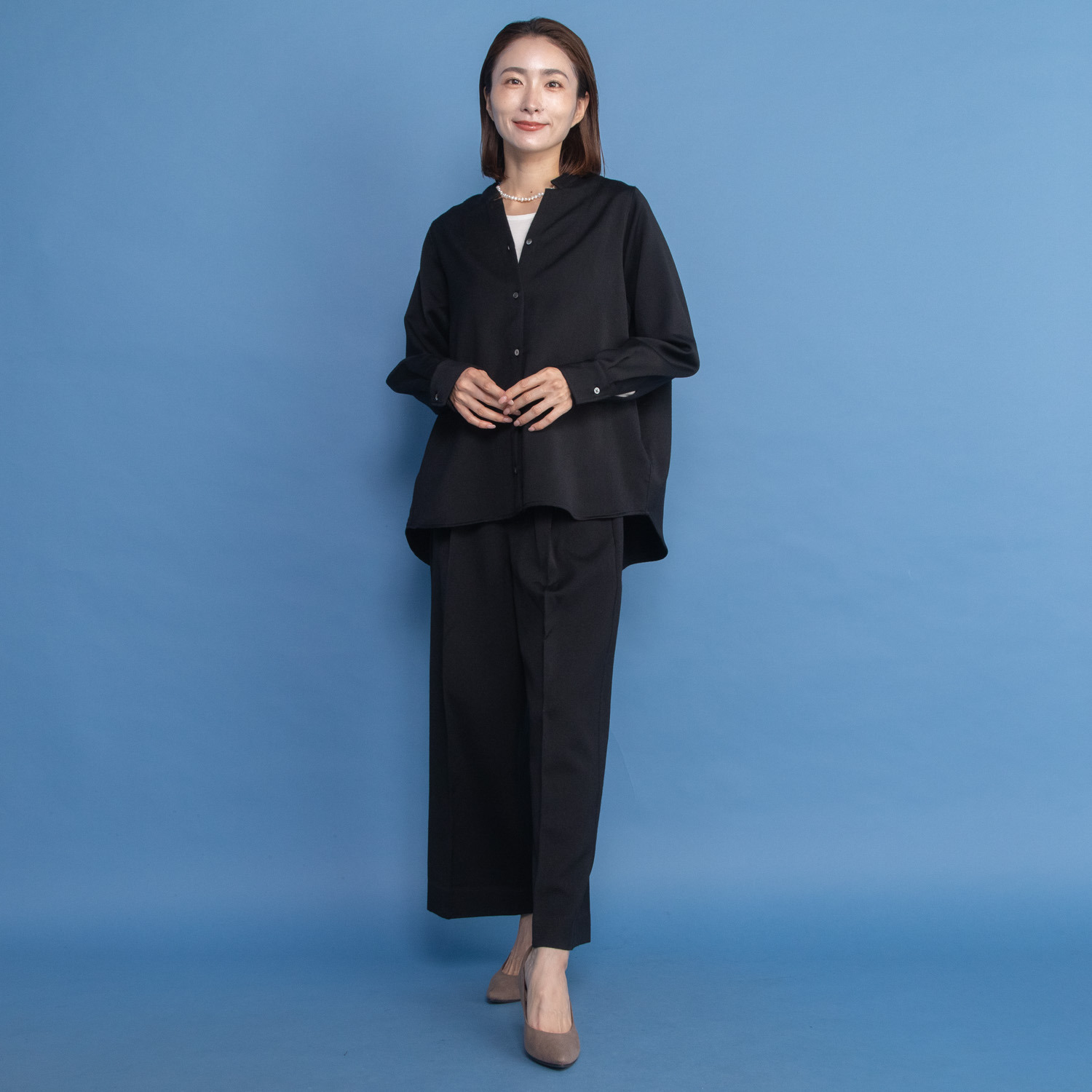 レア　ジェム ウールベネシャンの 優雅なツヤが映える シャツジャケット