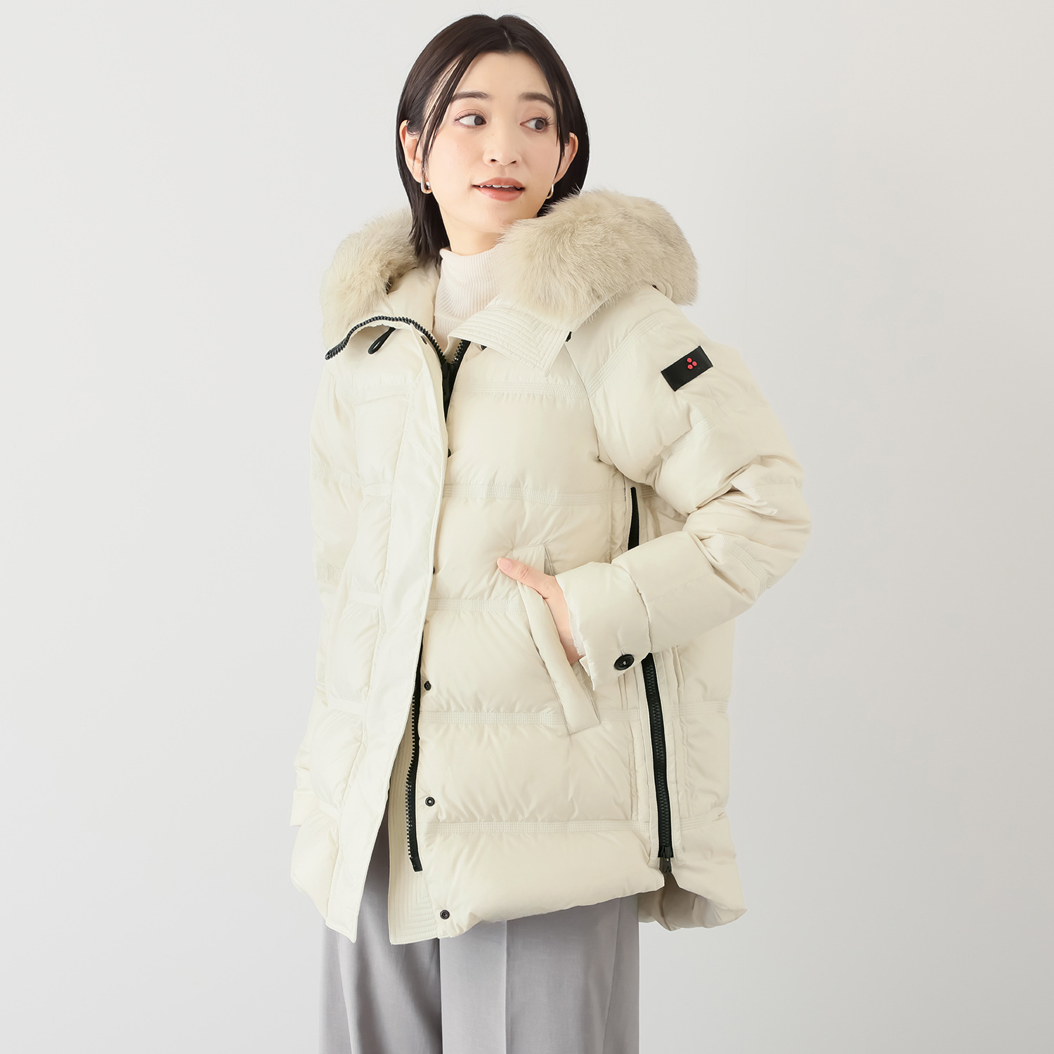 ピューテリー 贅沢フォックスファー付 ミドル丈ダウンコート