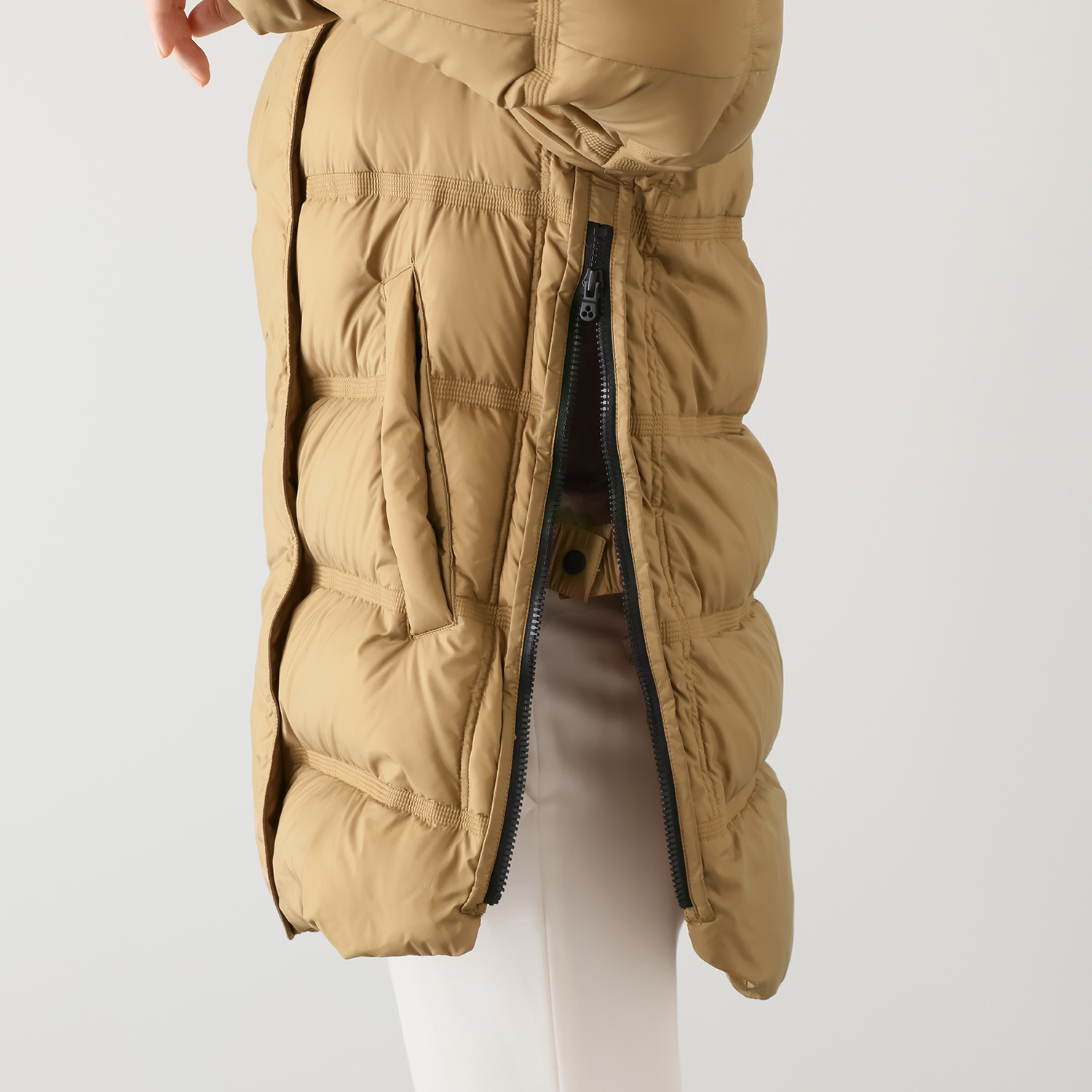 ピューテリー 贅沢フォックスファー付 ミドル丈ダウンコート